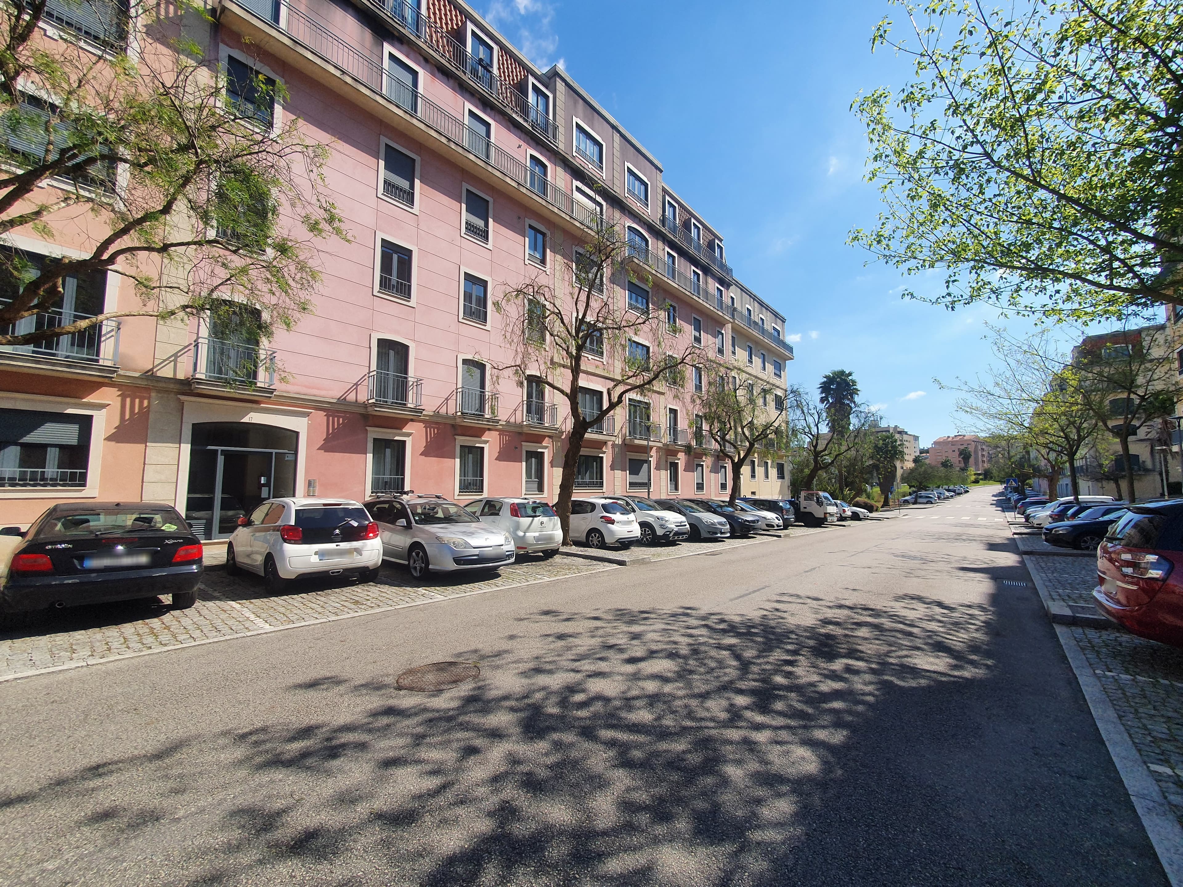Apartamento T3 · Oliveira do Douro, Vila Nova de Gaia — image 3