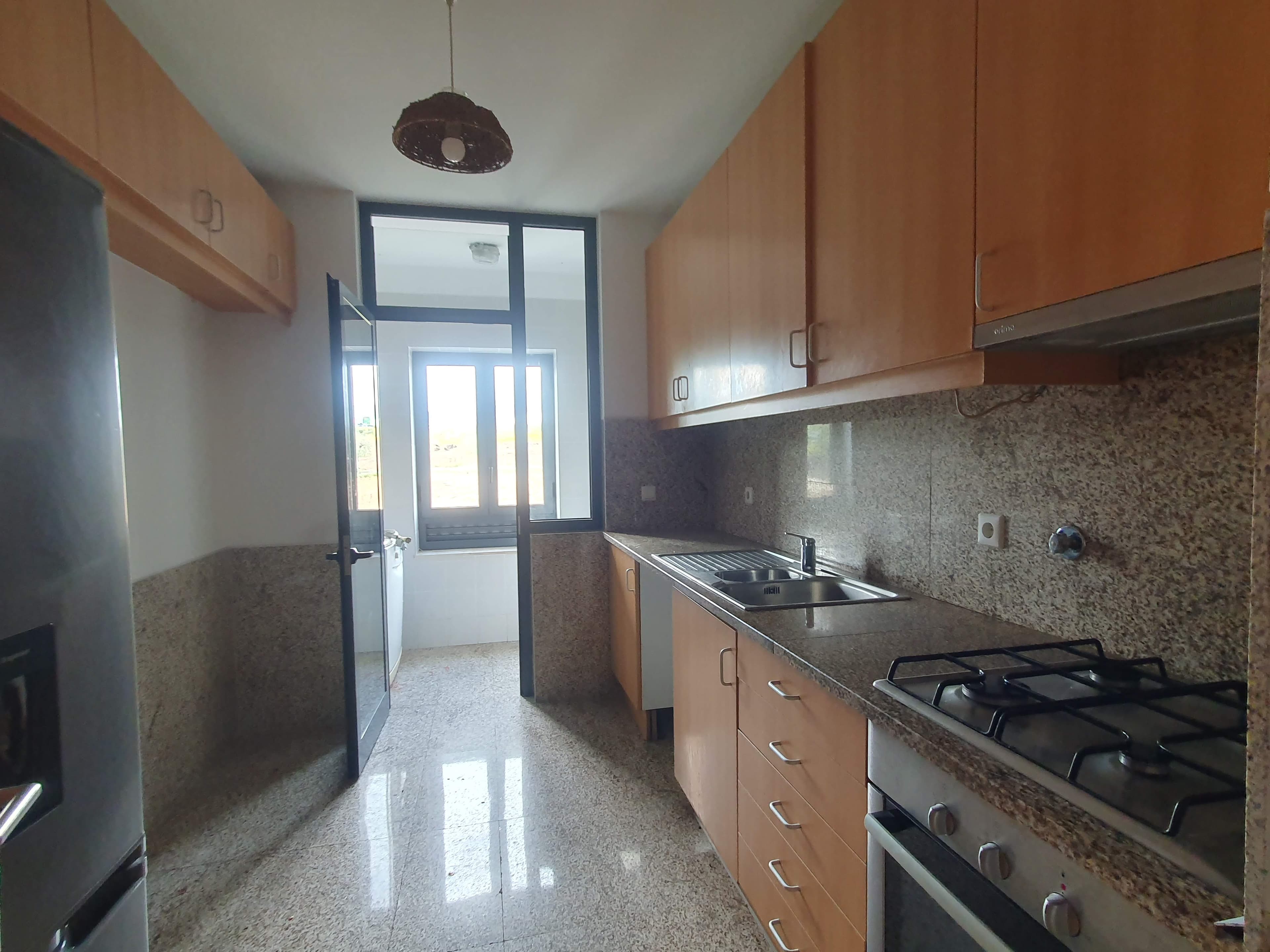 Apartamento T3 · Oliveira do Douro, Vila Nova de Gaia — image 7