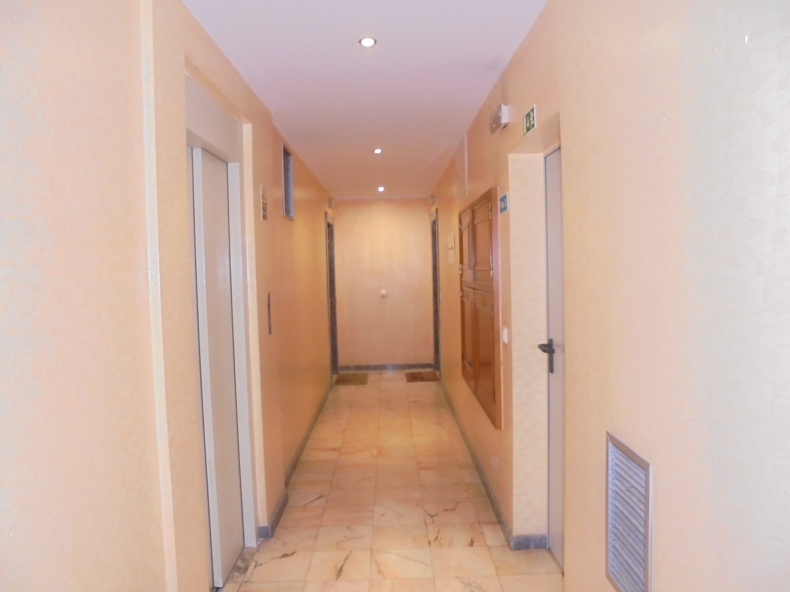 Apartamento T2 · Algueirão Mem Martins, Sintra — imagen 4