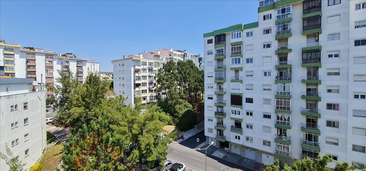 T3 Apartment · Rio de Mouro, Sintra — image 3