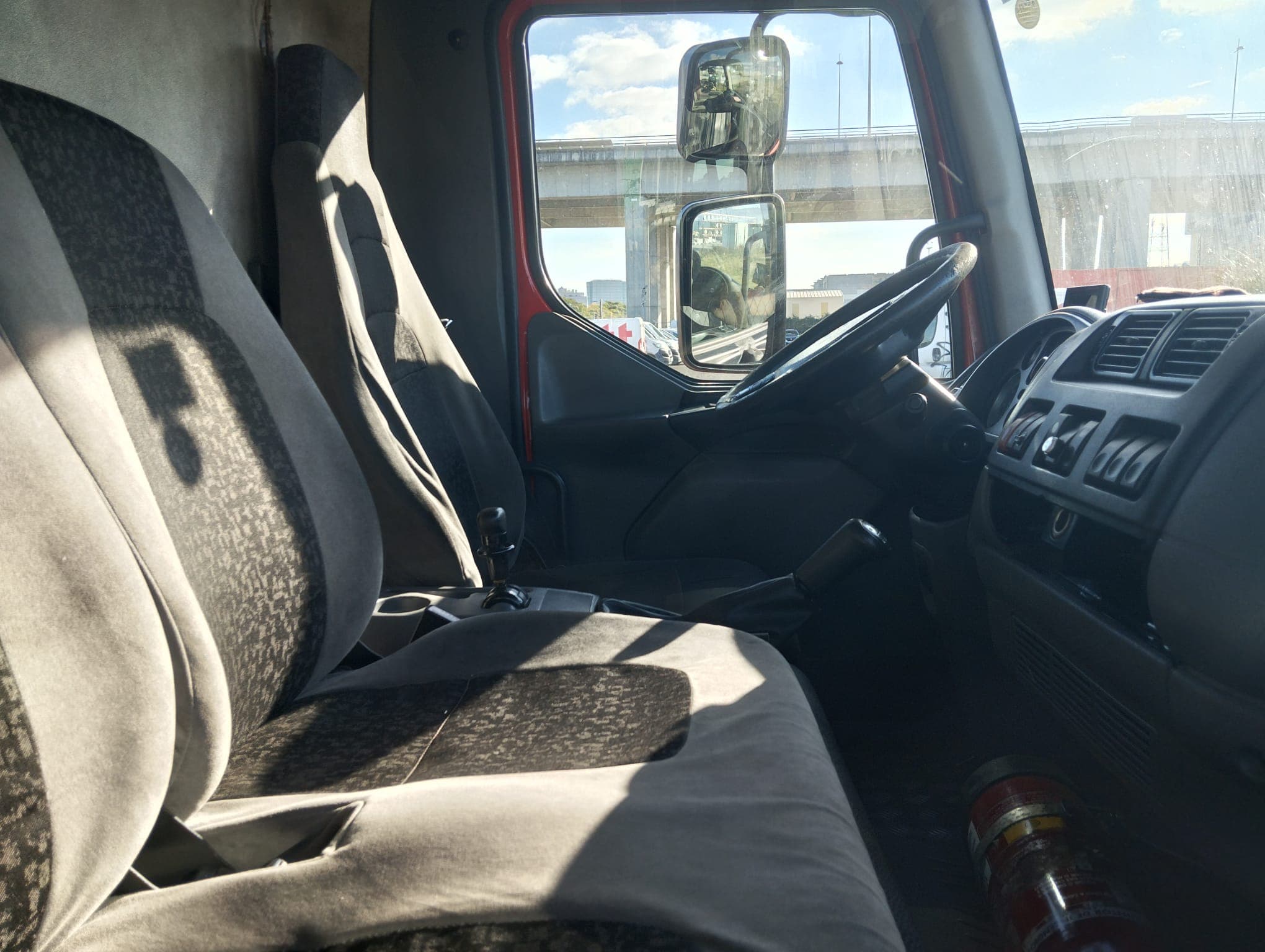 DAF 45.180 · Ano 2007 — imagem 19