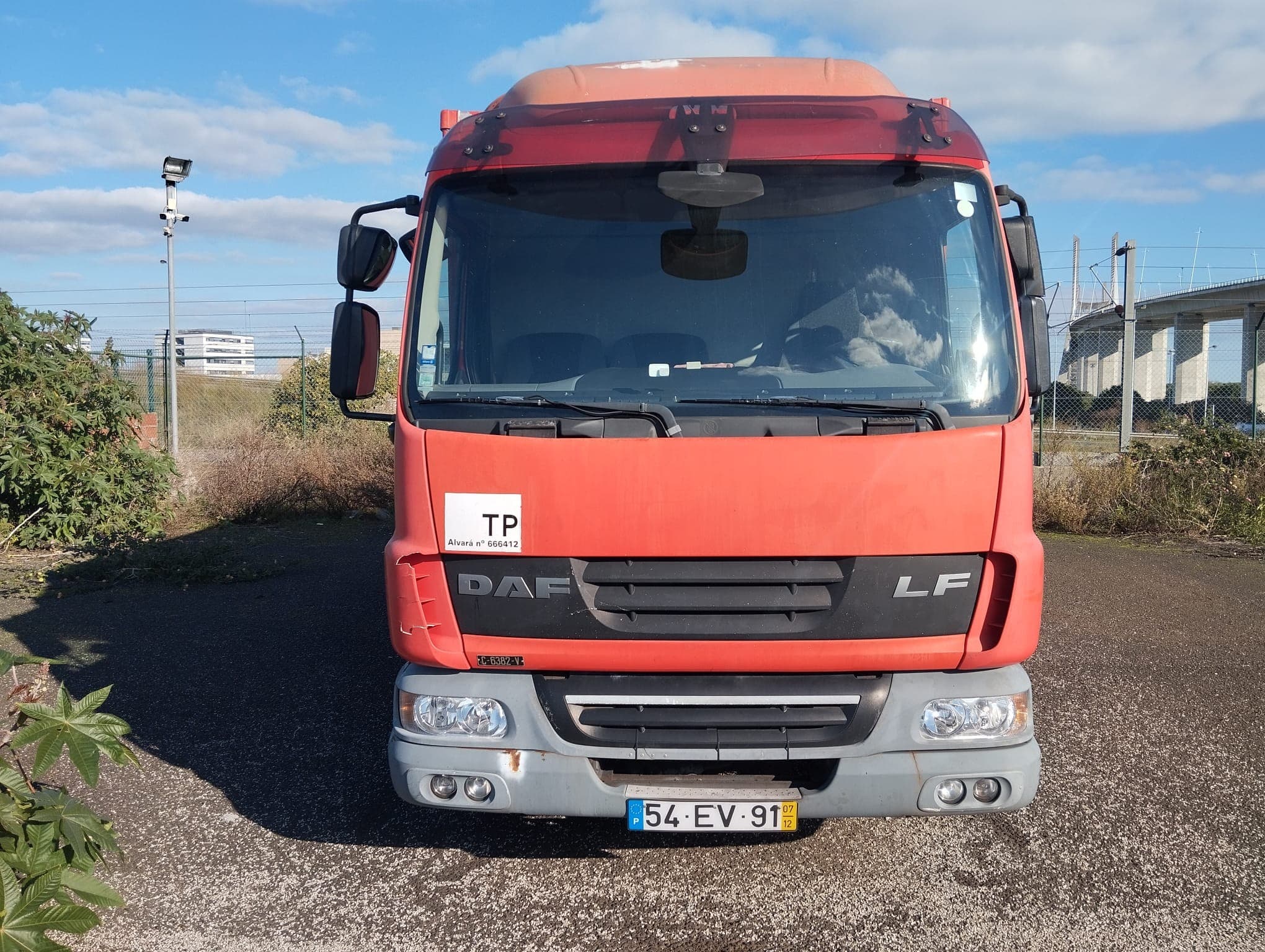 DAF 45.180 · Ano 2007 — imagem 3