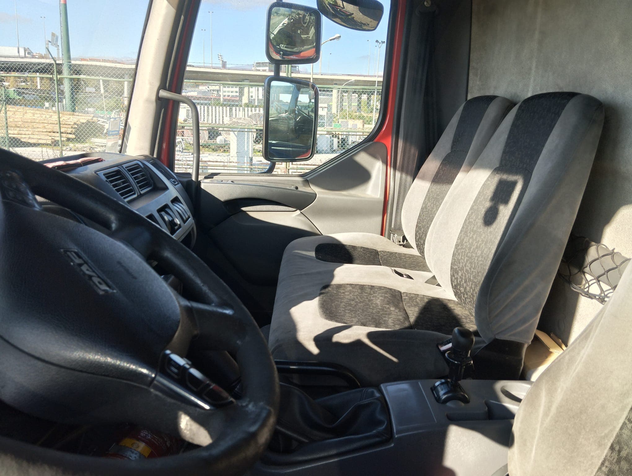 DAF 45.180 · Ano 2007 — imagem 18