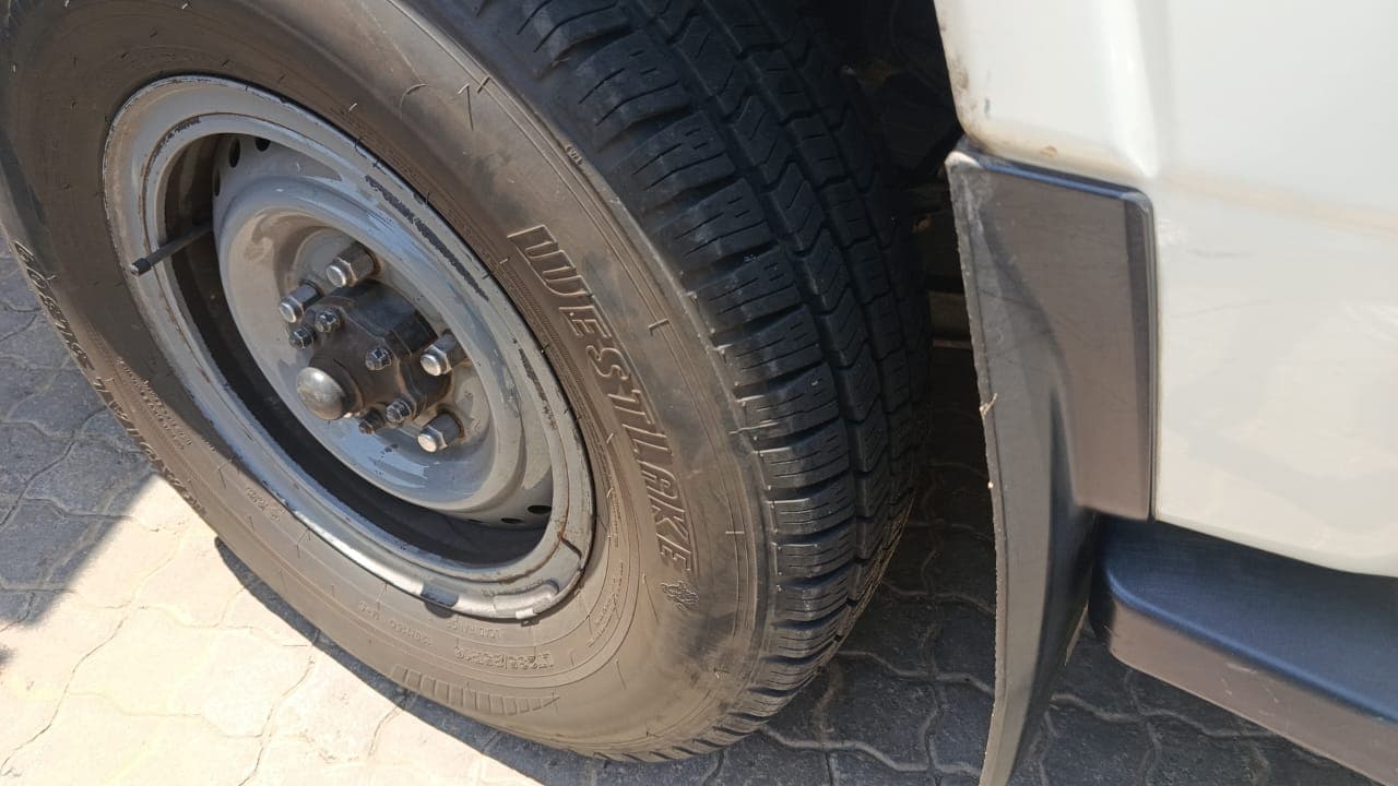 Toyota Land Cruiser — imagen 10