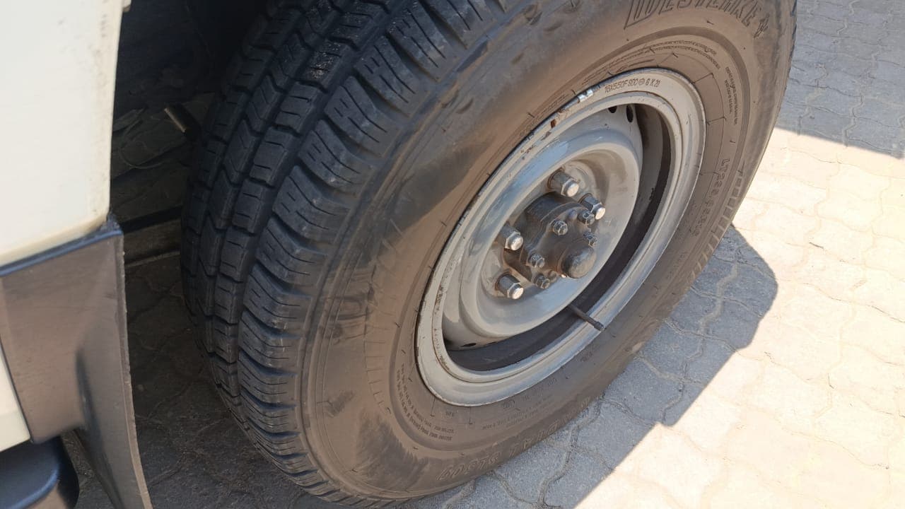 Toyota Land Cruiser — imagen 9