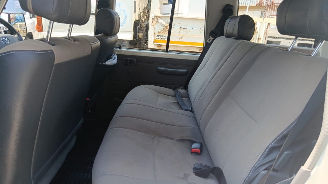 Toyota Land Cruiser — imagen 4