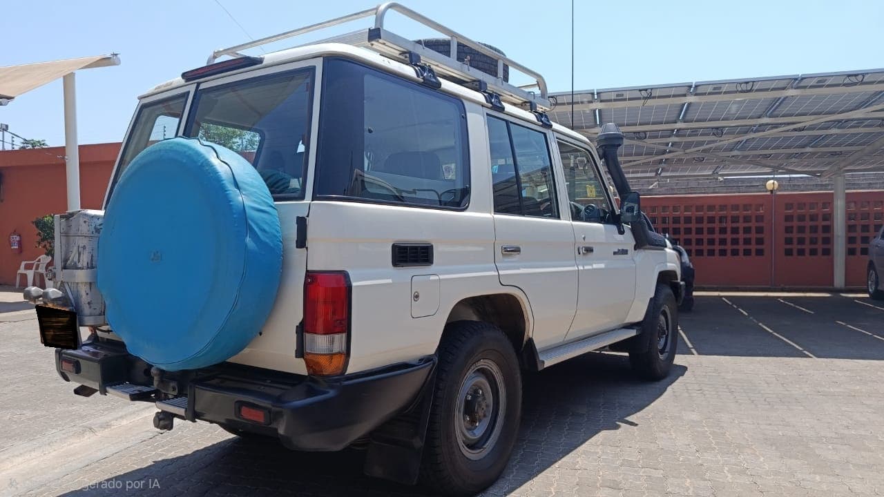 Toyota Land Cruiser — imagen 15