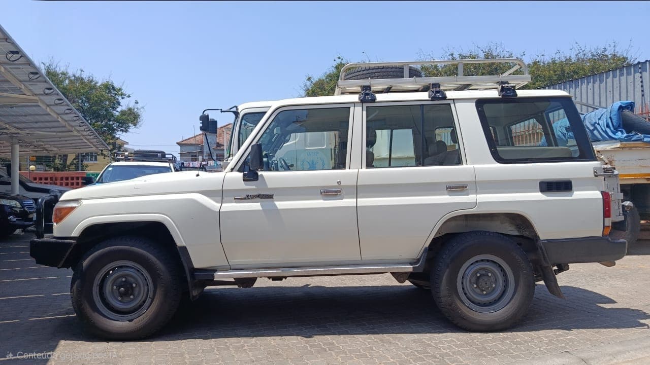 Toyota Land Cruiser — imagen 13