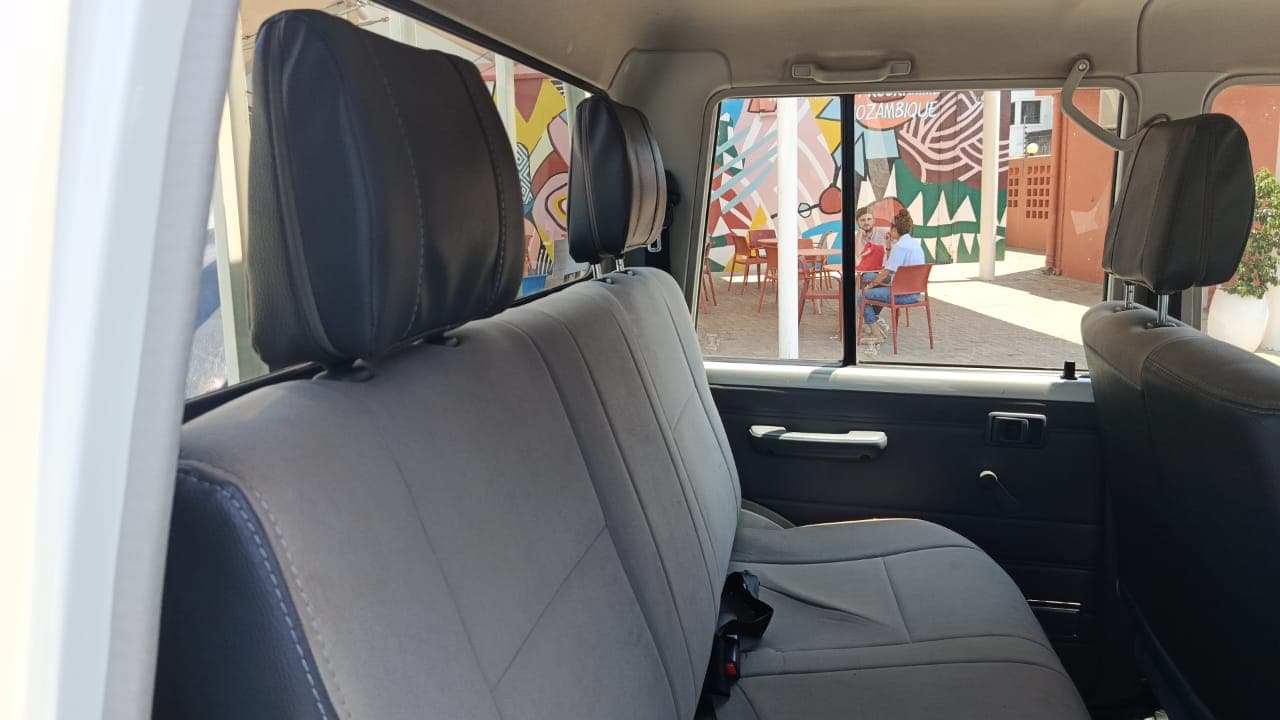 Toyota Land Cruiser — imagen 7