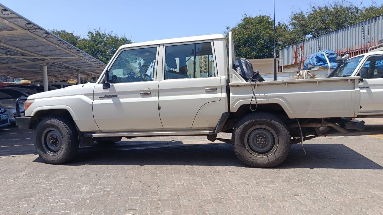Toyota Land Cruiser — imagen 17