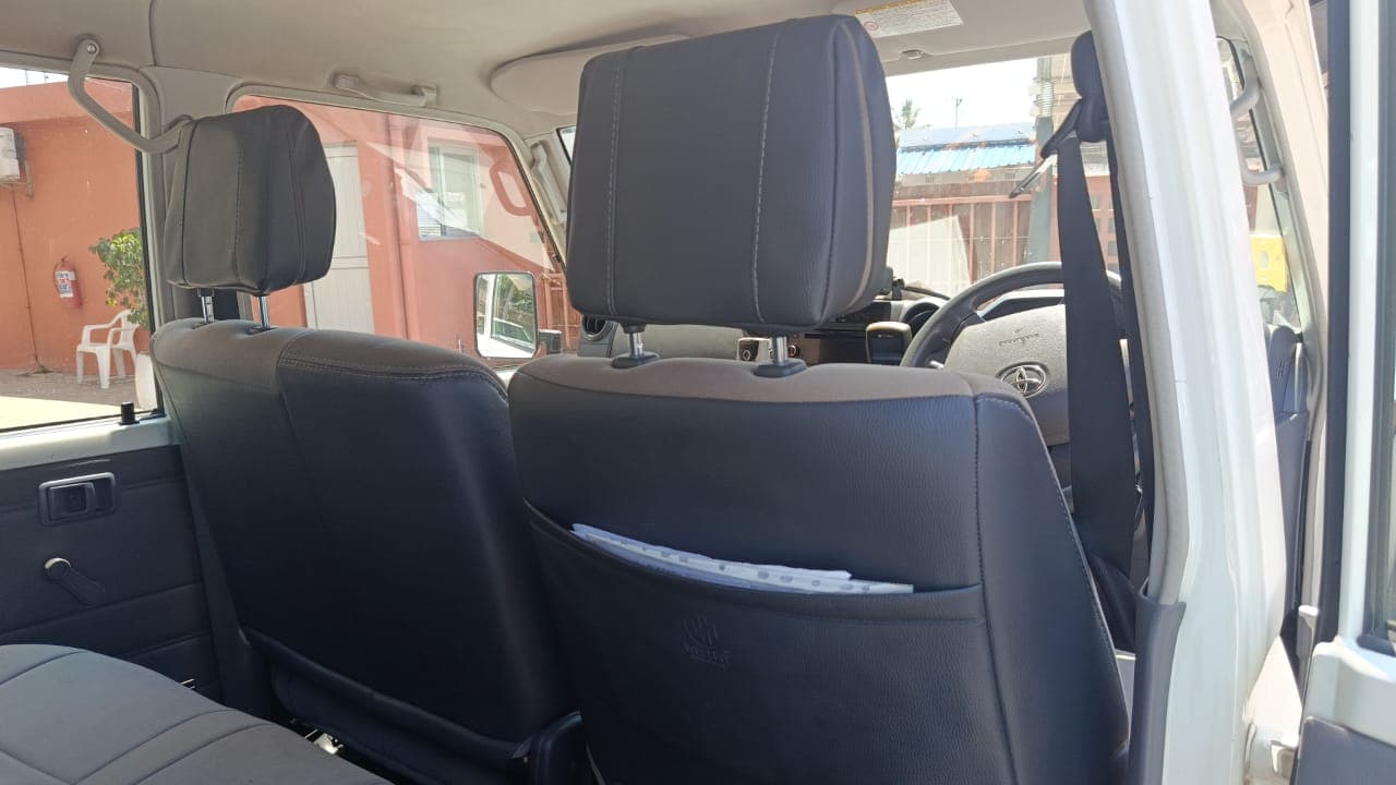 Toyota Land Cruiser — imagen 6