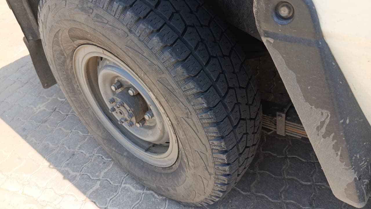 Toyota Land Cruiser — imagen 11