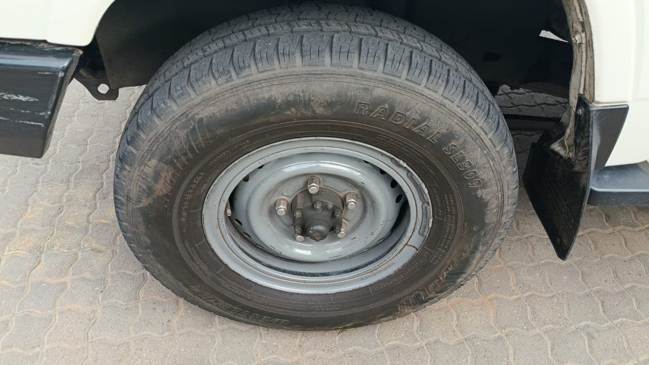 Toyota Land Cruiser — imagem 2