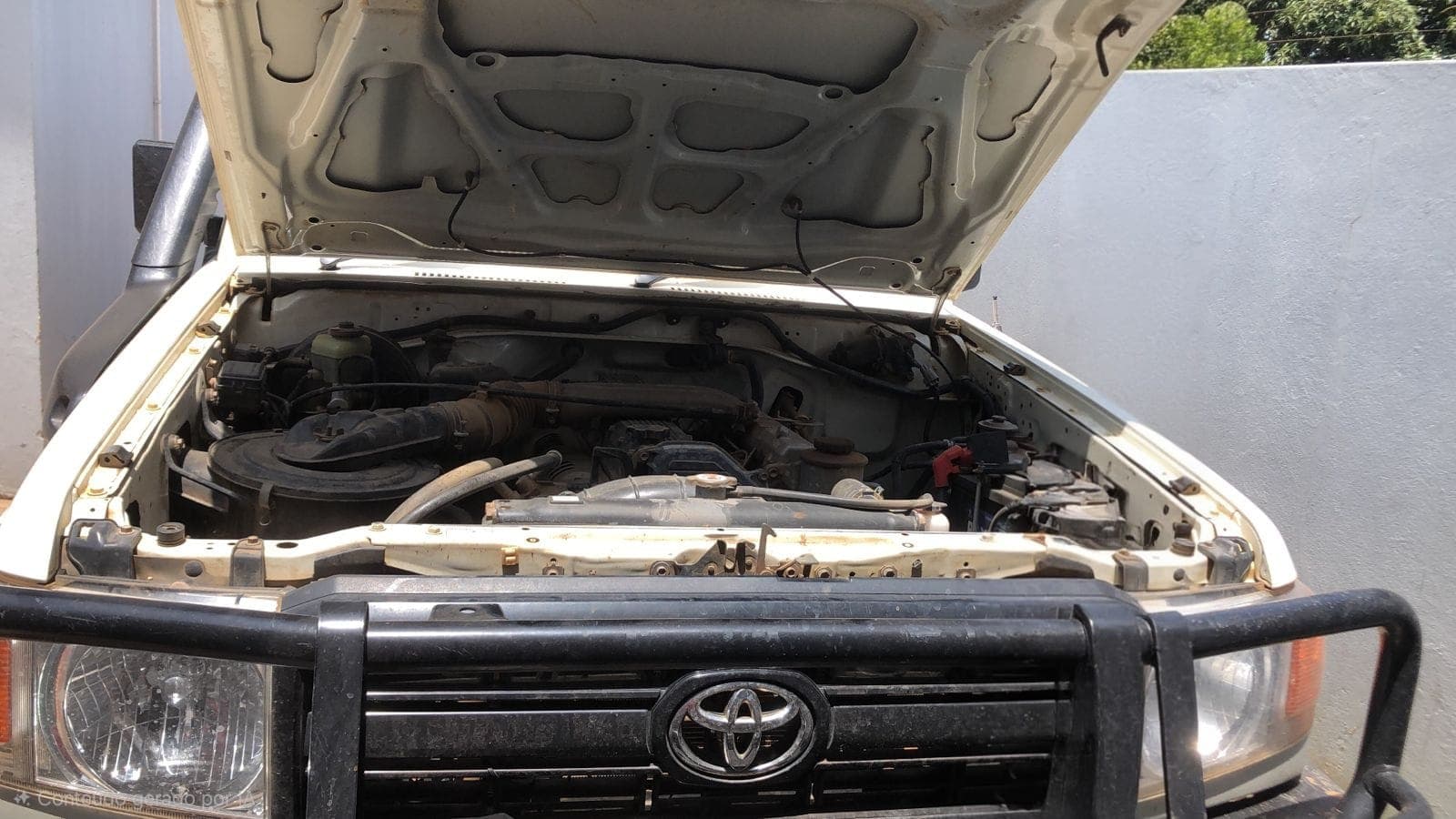 Toyota Land Cruiser — image 4
