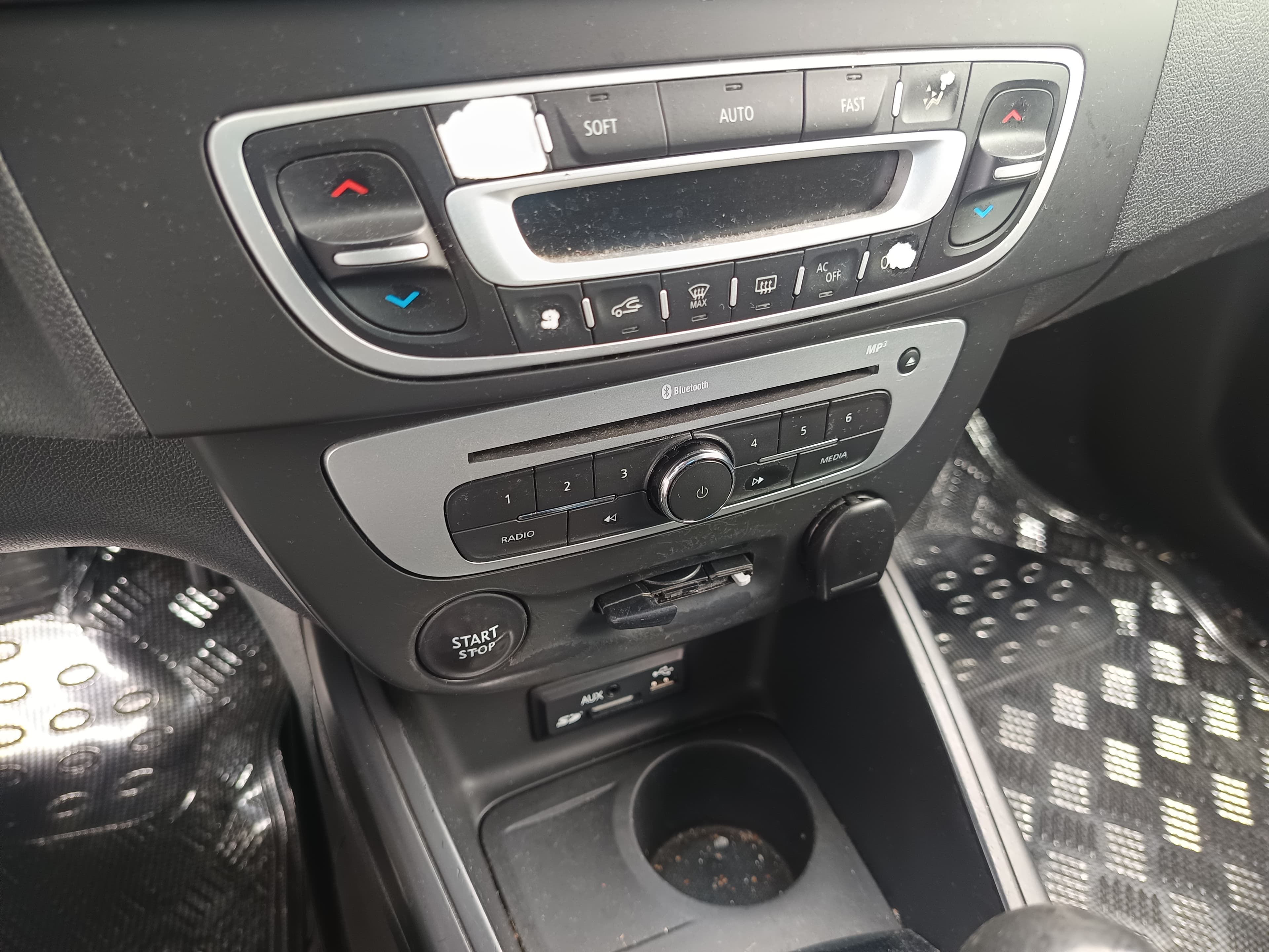Renault Mégane · Ano 2014 — imagen 36