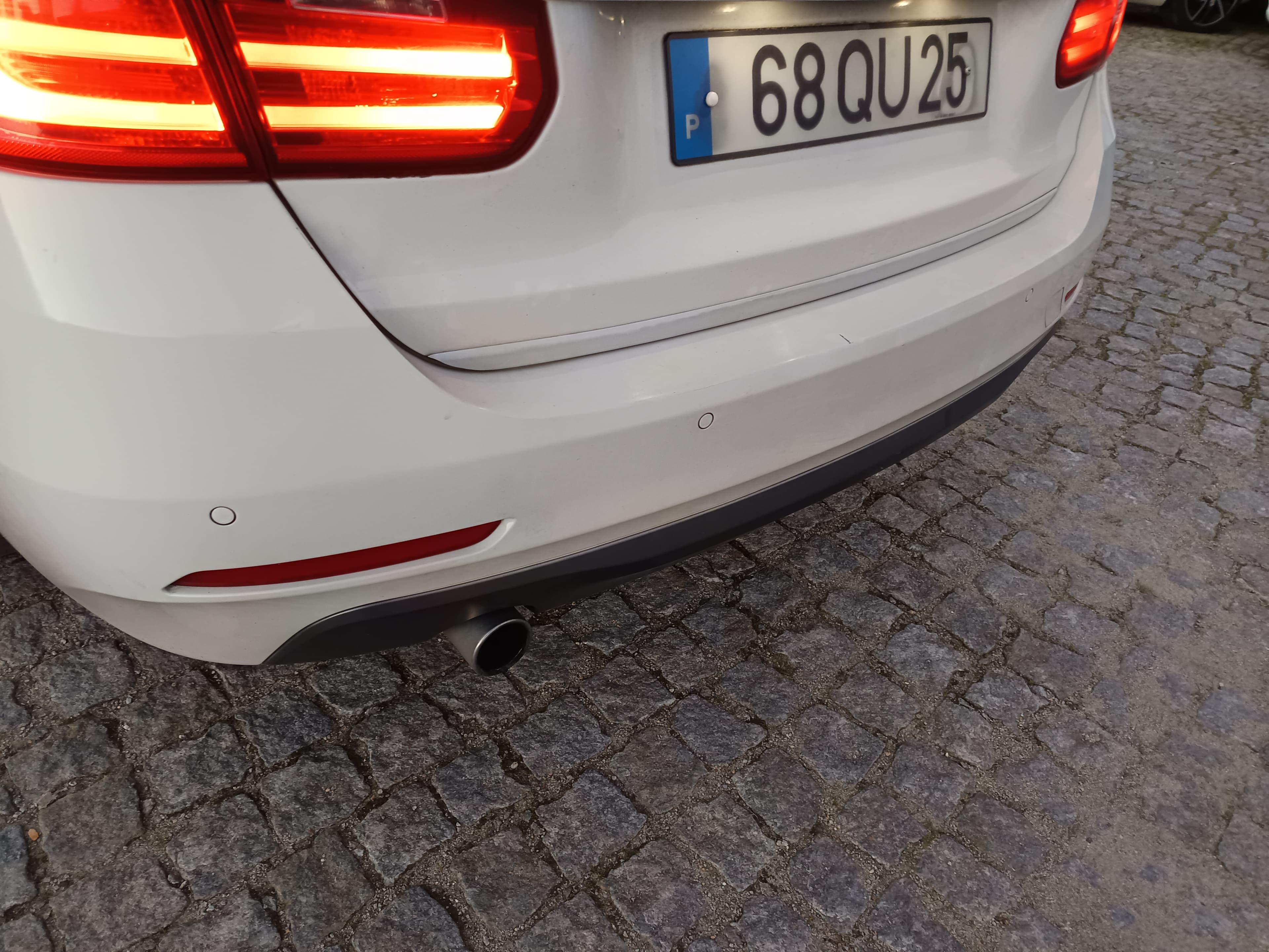 BMW 316 d · Ano 2013 — imagem 11