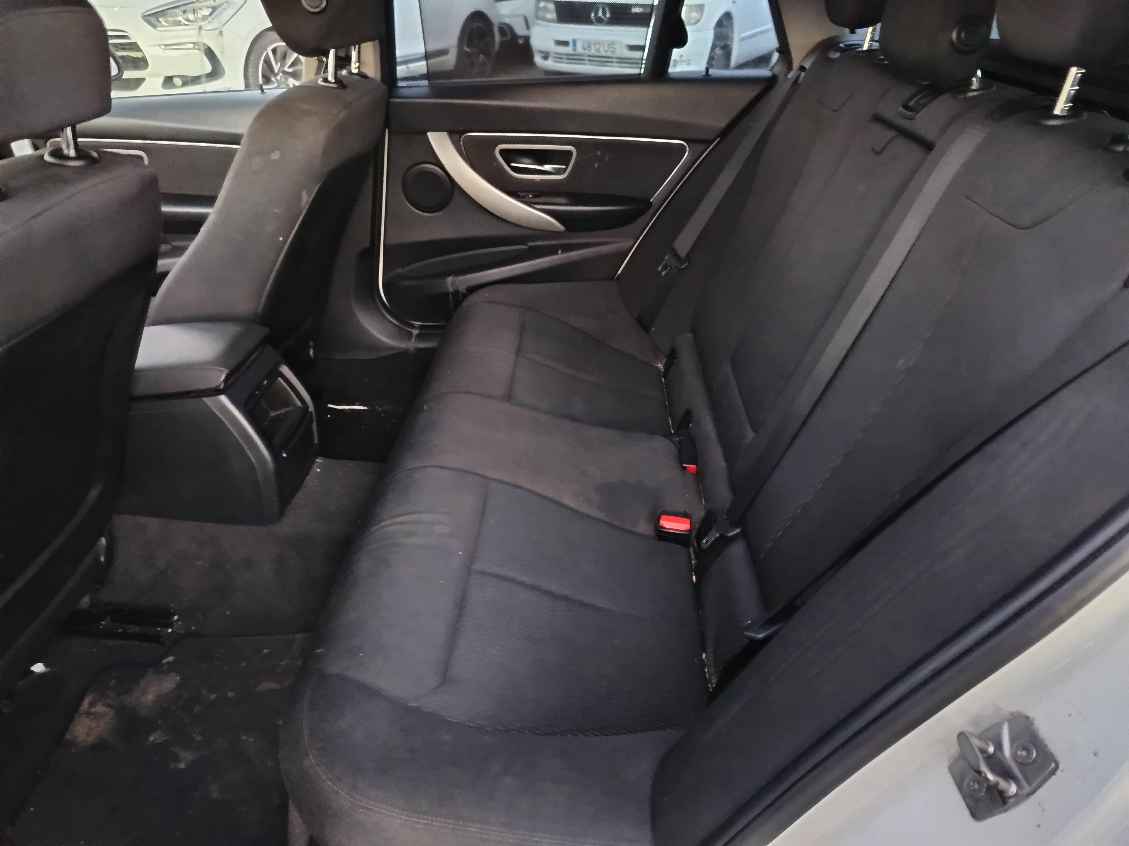BMW 316 d · Ano 2013 — imagem 31