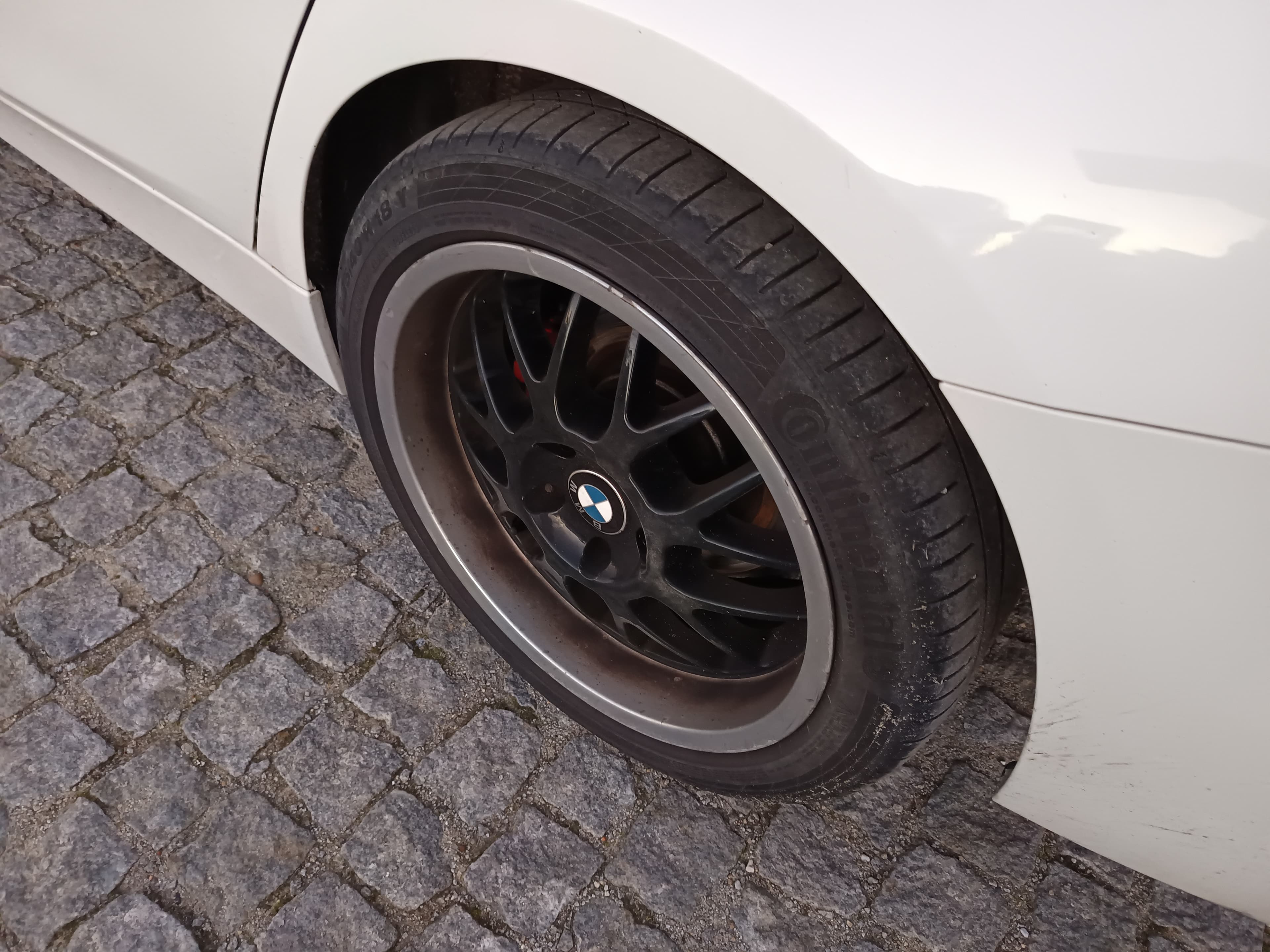 BMW 316 d · Ano 2013 — imagem 12