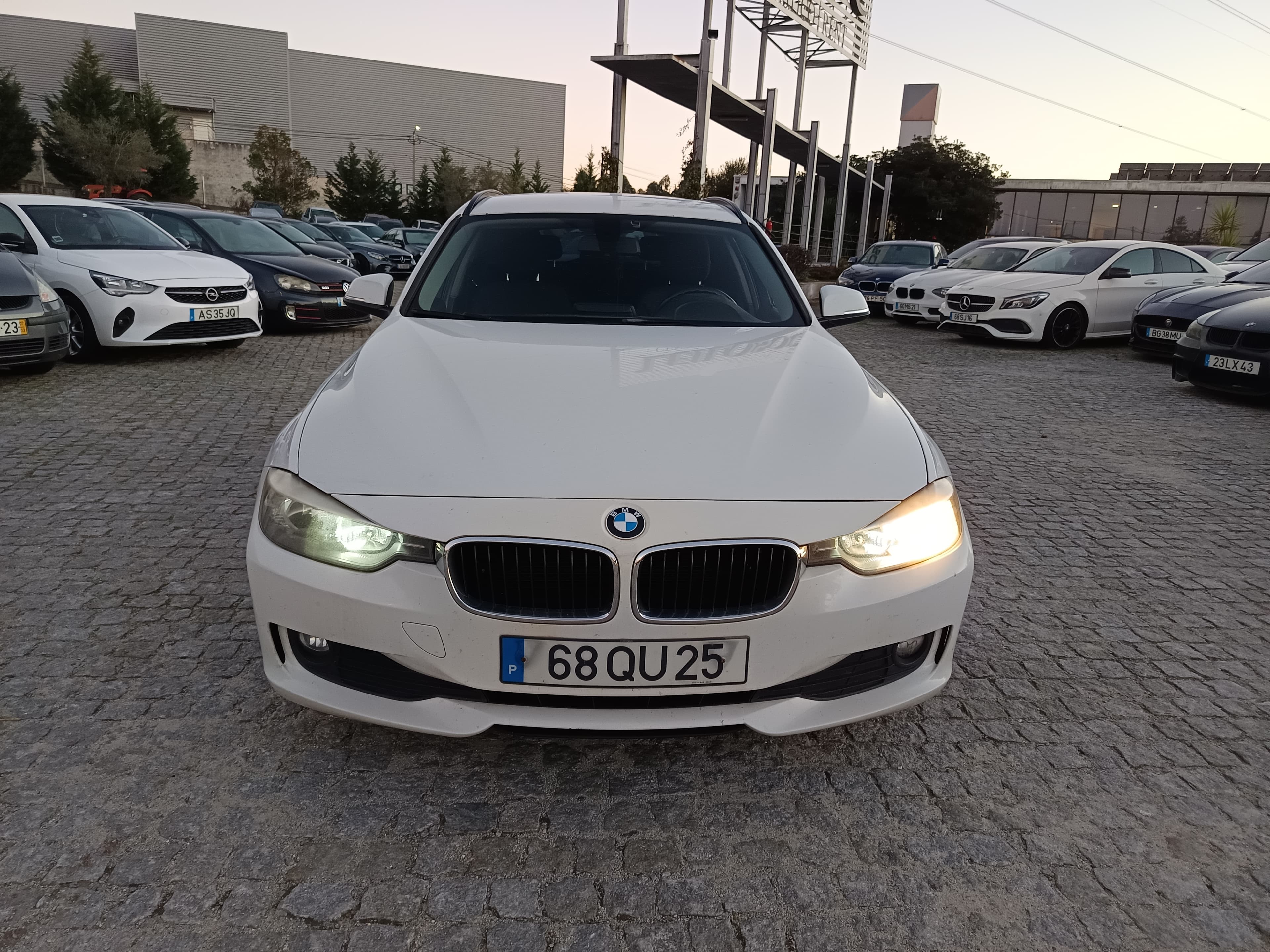 BMW 316 d · Ano 2013 — imagem 2