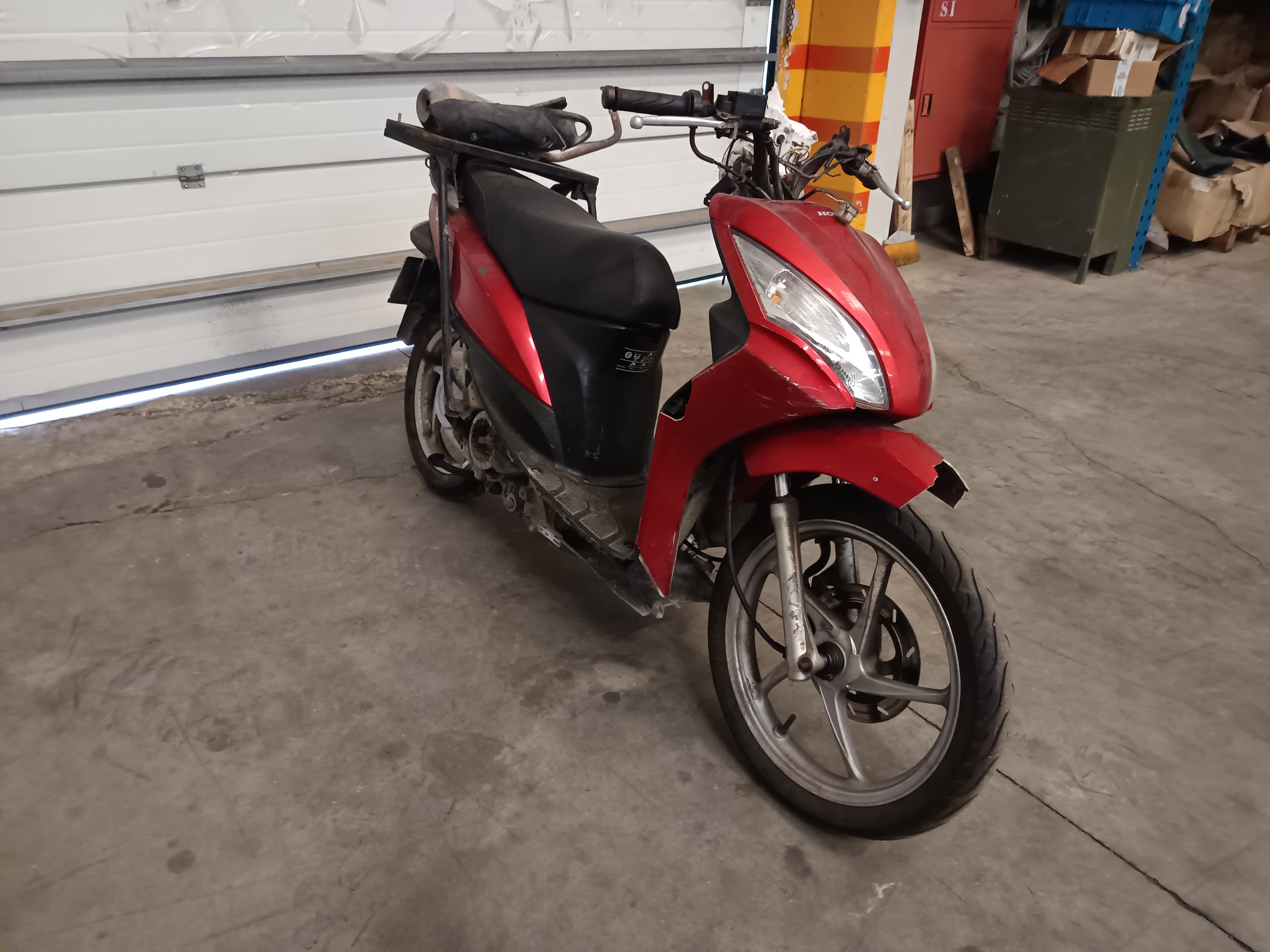 HONDA Vision NSC 110 · Año 2013 — imagen 2
