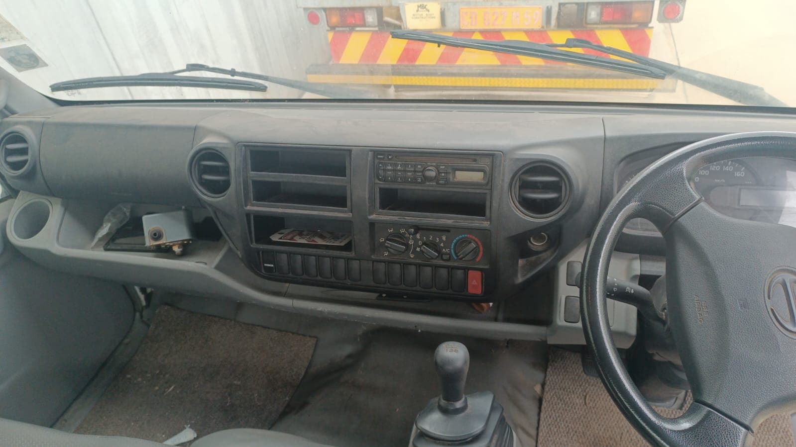 Camião-cisterna Toyota Hino - 2003 — image 18