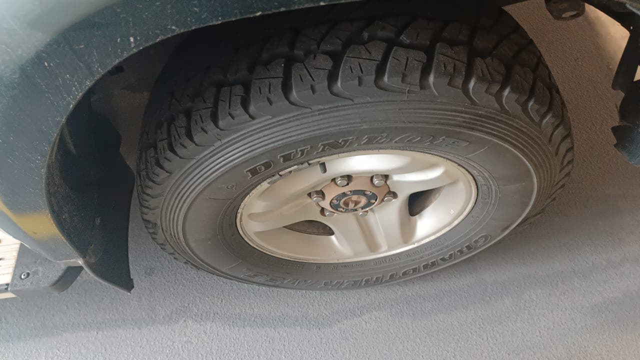 Toyota Land Cruiser - 2002 — image 7