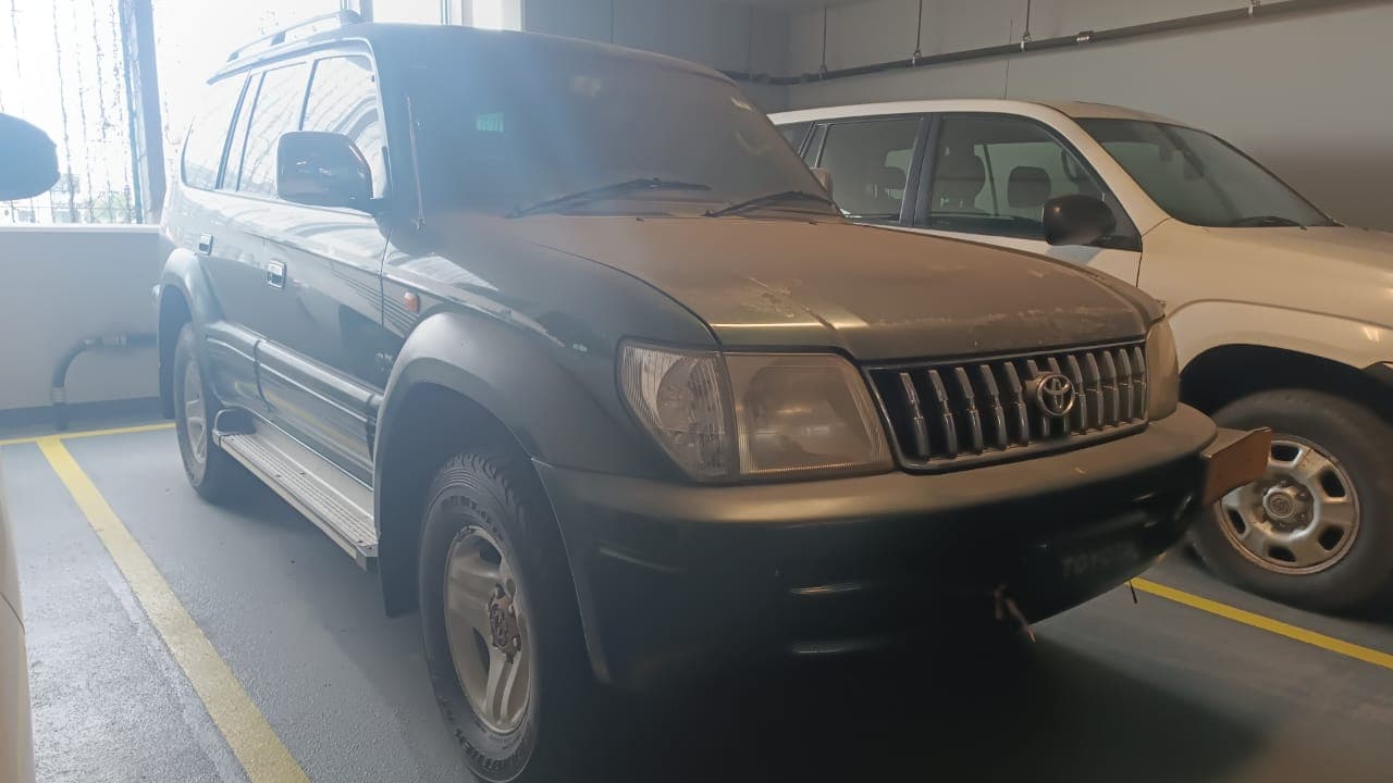Toyota Land Cruiser - 2002 — image 3