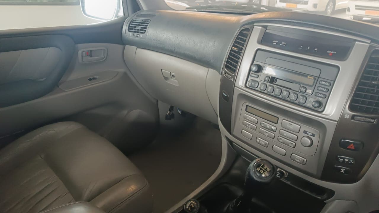 Toyota Land Cruiser VX - 2006 — imagem 10