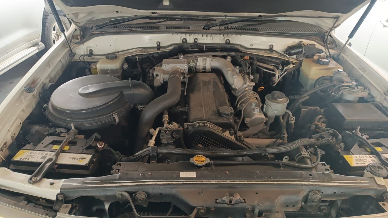 Toyota Land Cruiser VX - 2006 — imagem 4