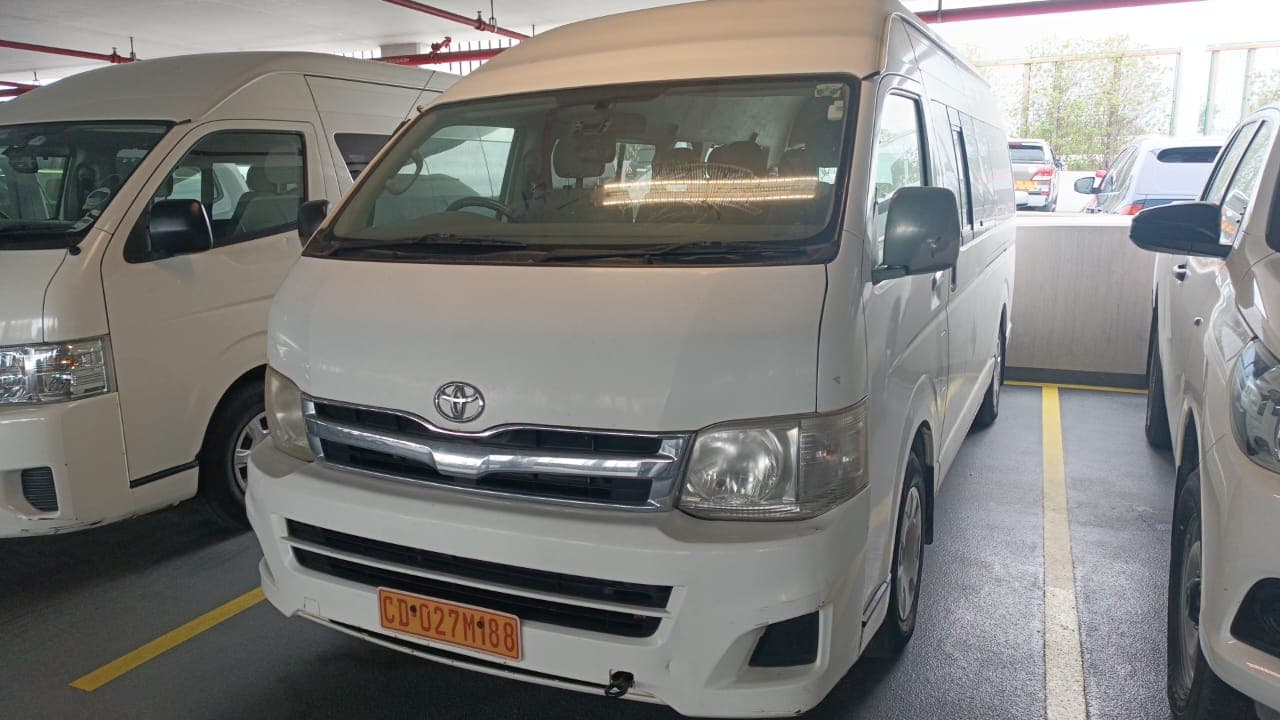 Toyota Quantum - 2010 — imagem 17