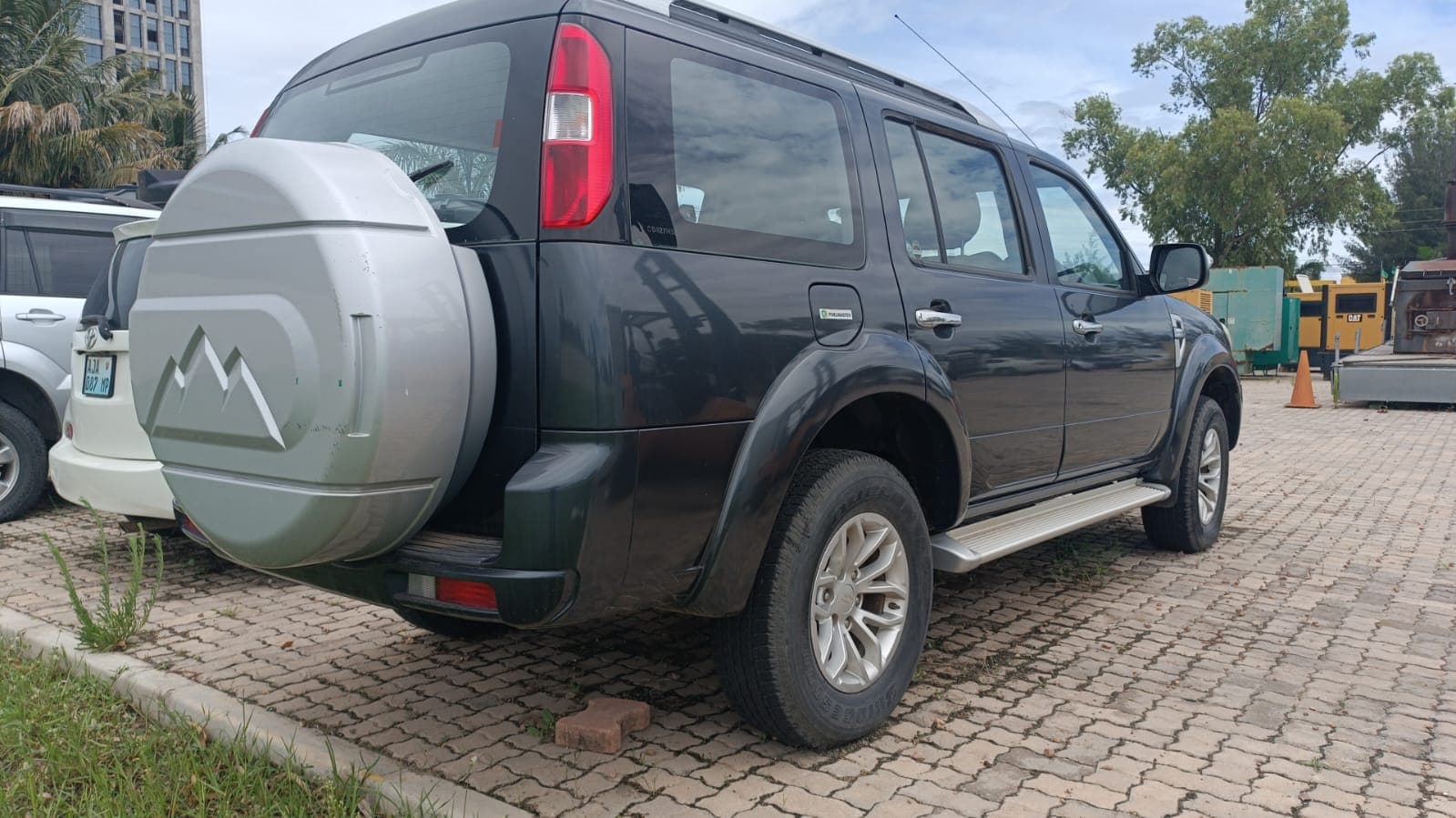 Ford Everest - 2013 — imagem 4