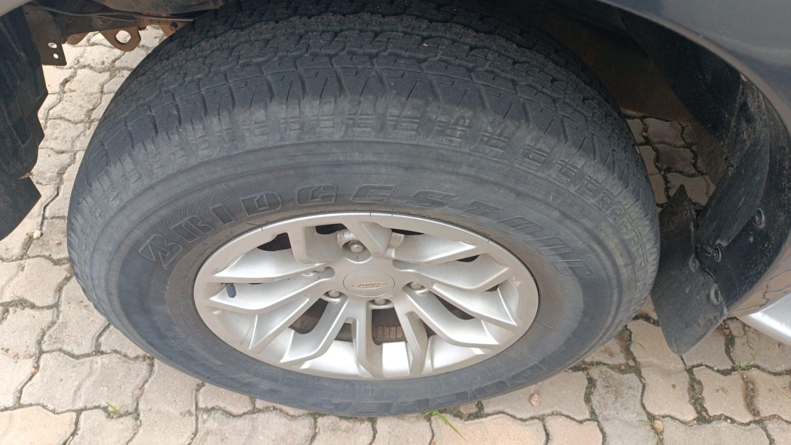 Ford Everest - 2013 — imagem 8