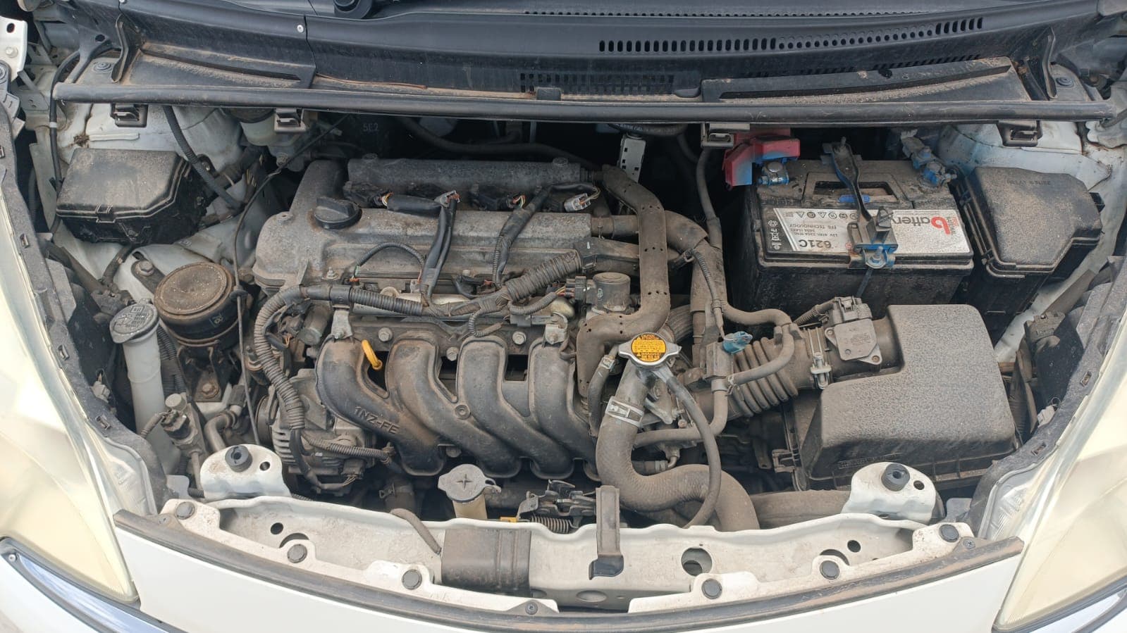 Toyota Ractis - 2012 — imagen 8