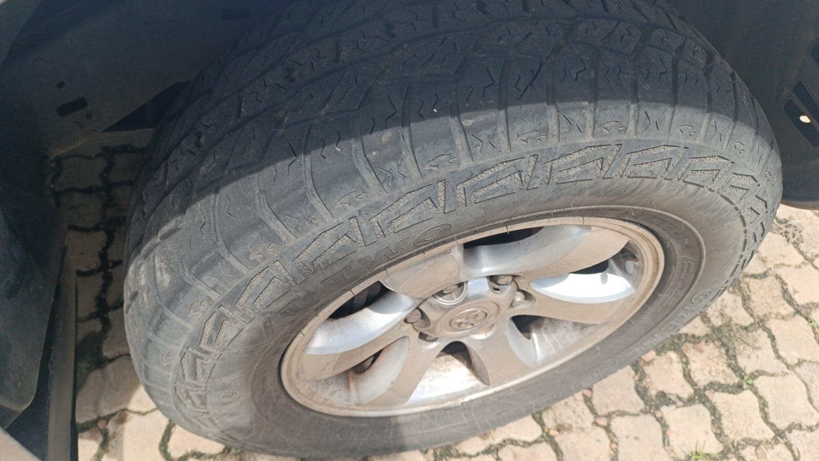 Toyota Land cruiser Prado - 2004 — imagen 15