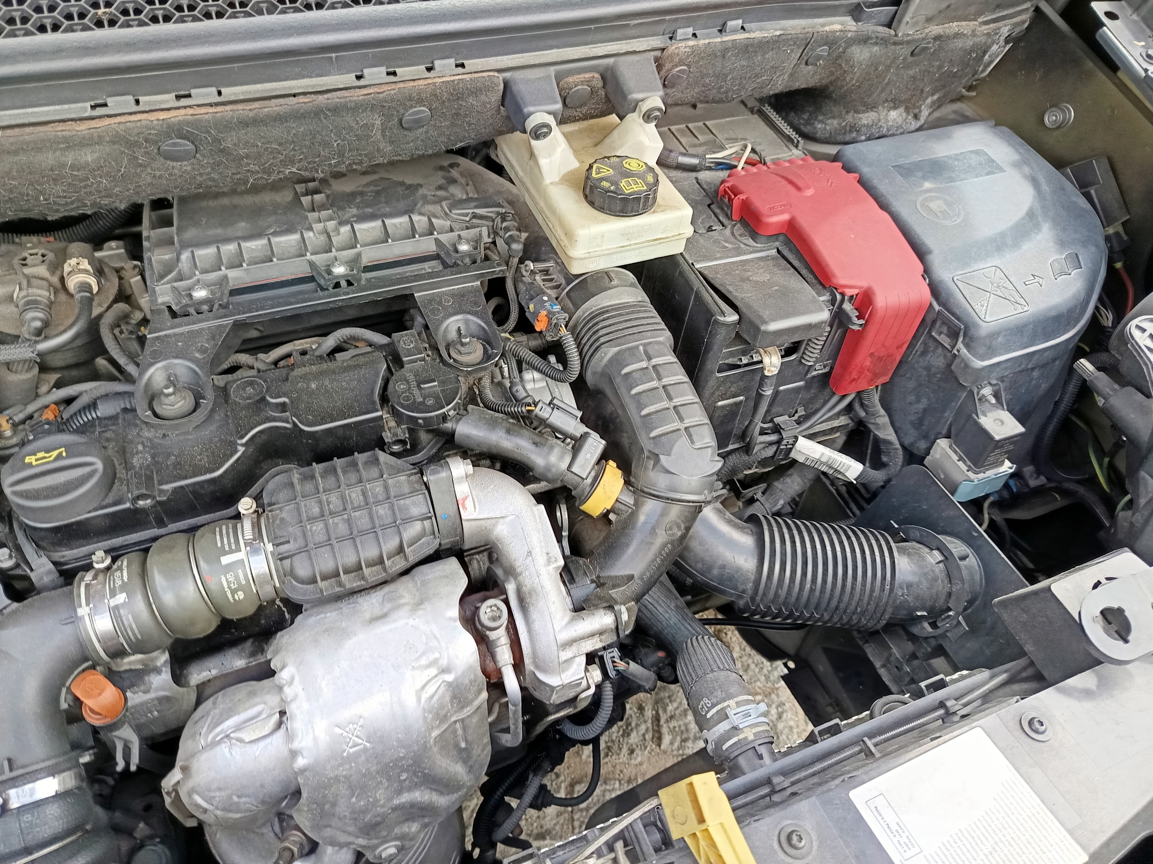 Peugeot Partner · Ano 2018 — image 18
