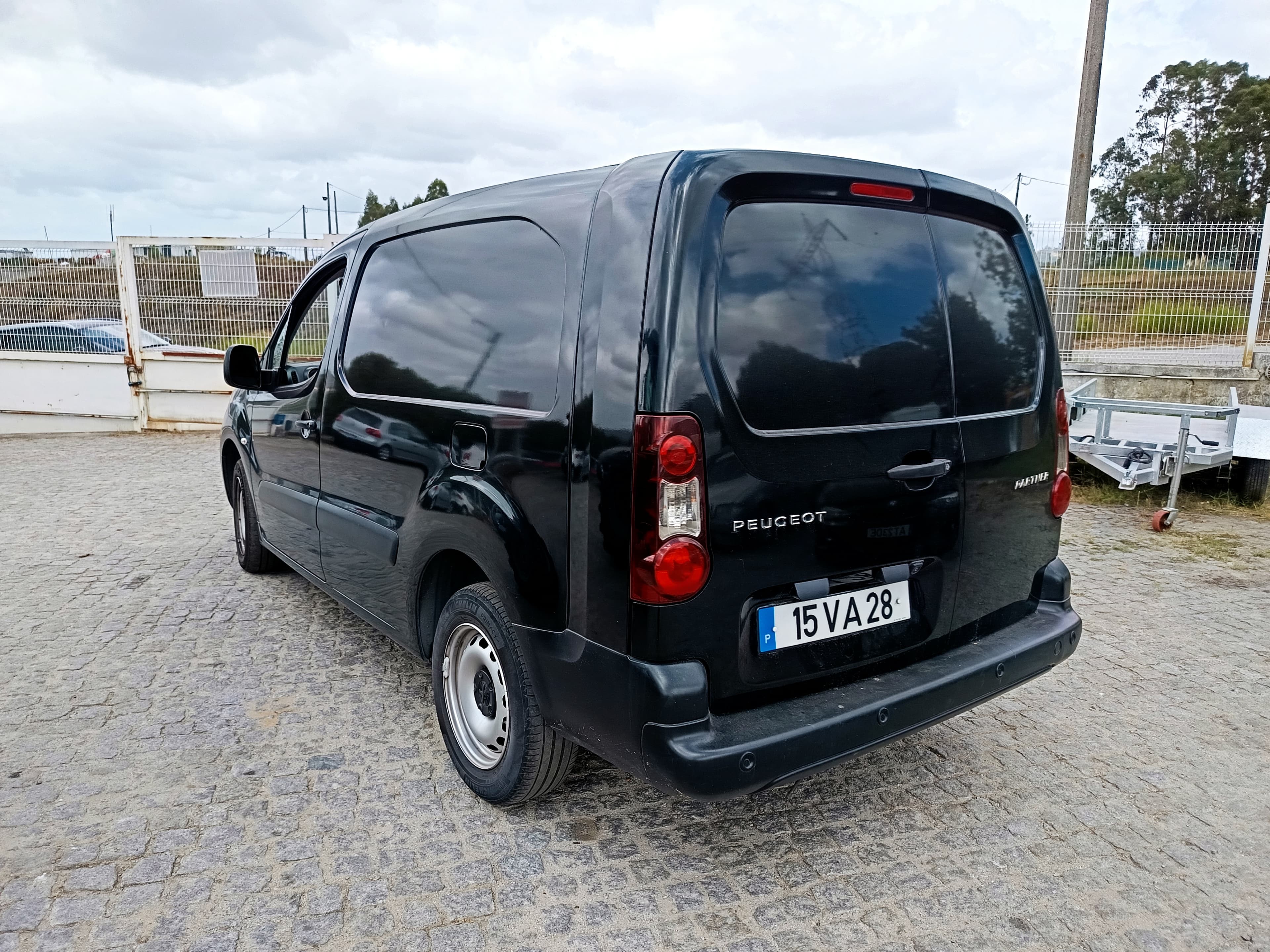 Peugeot Partner · Ano 2018 — image 6