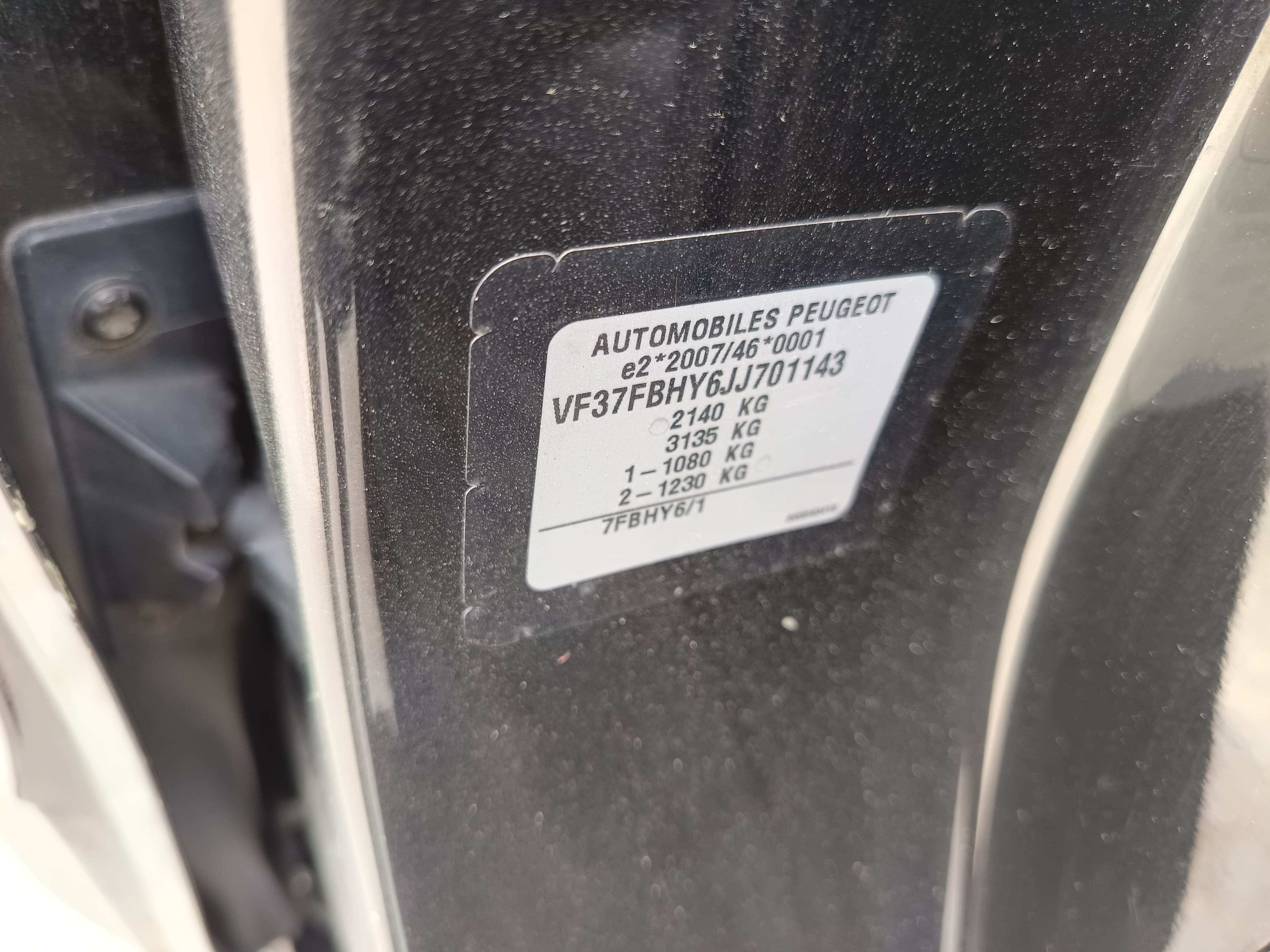 Peugeot Partner · Ano 2018 — image 22