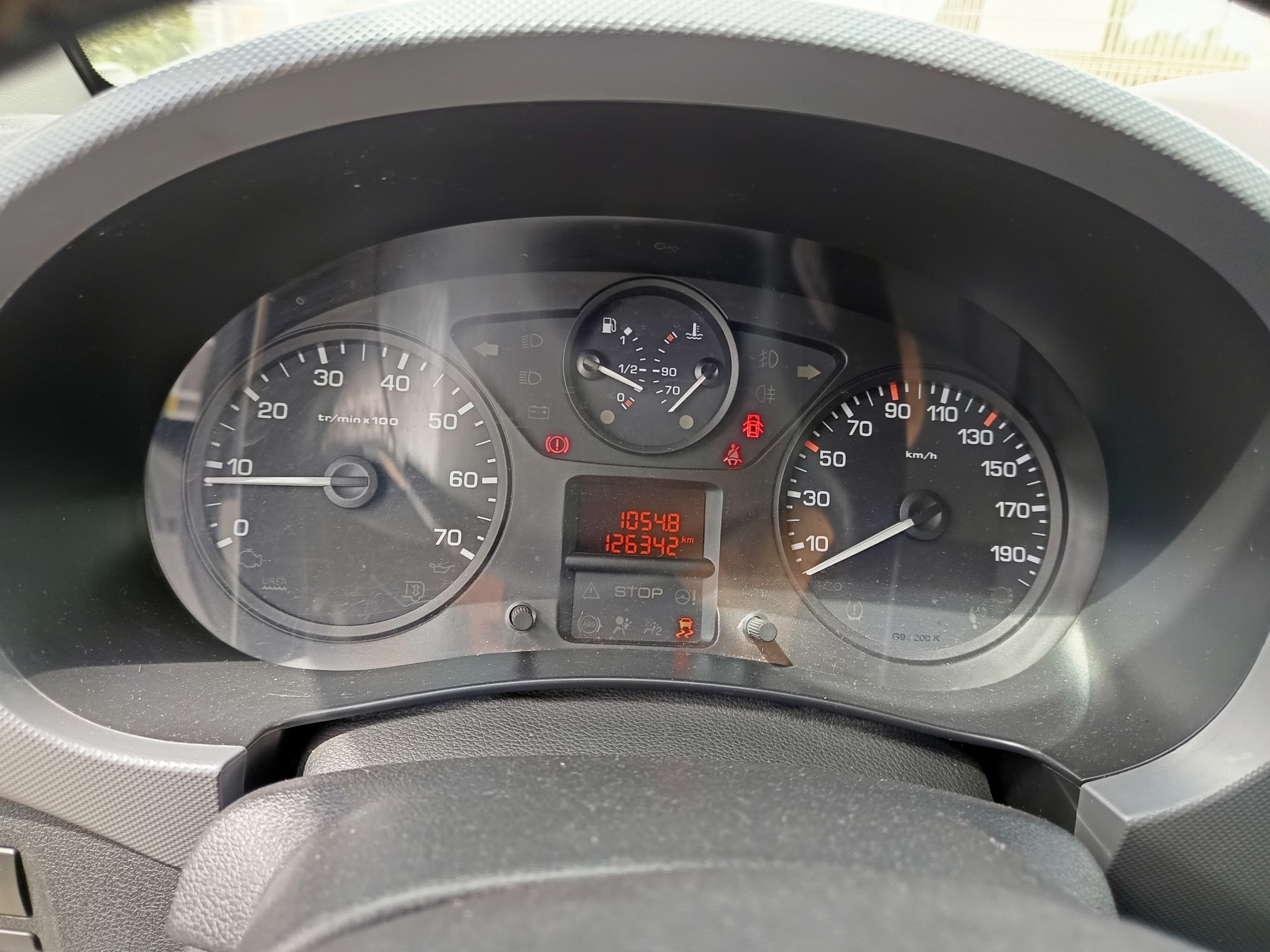 Peugeot Partner · Ano 2018 — image 37