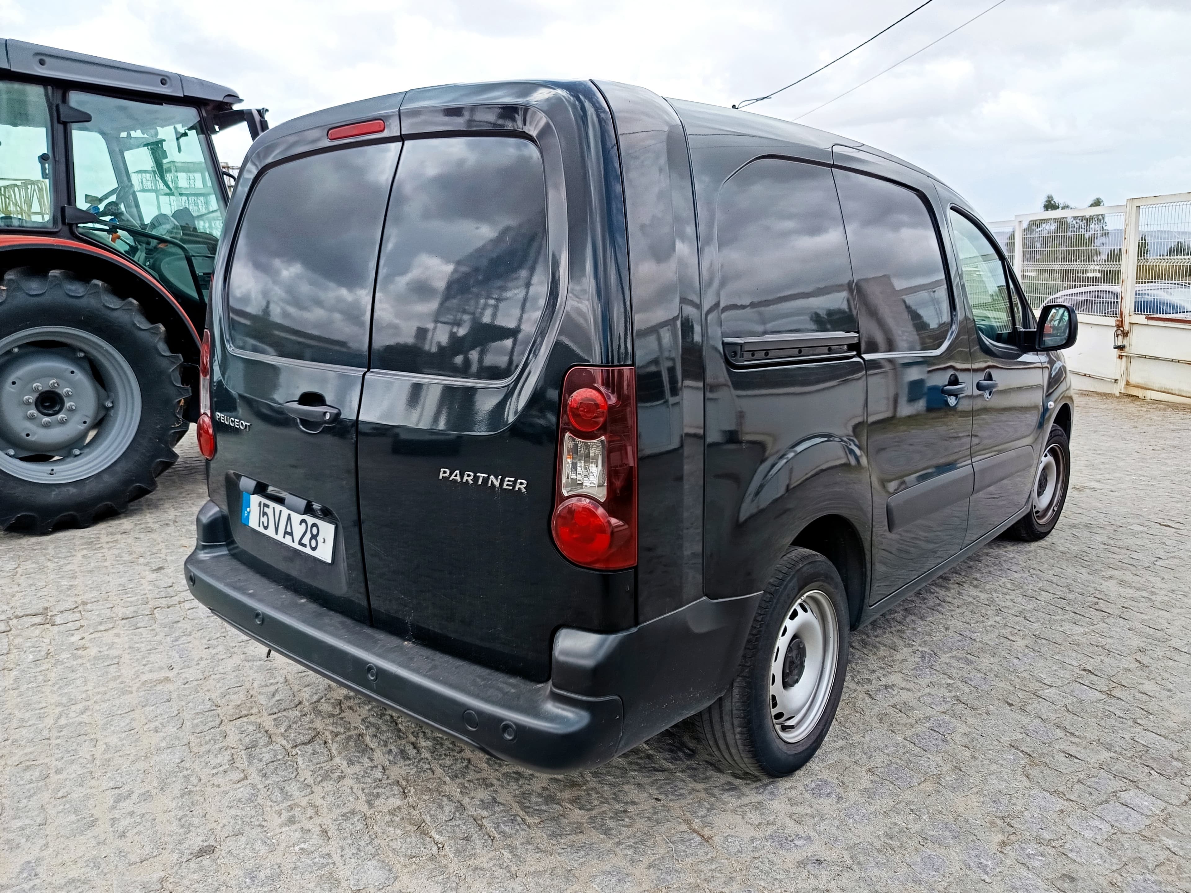 Peugeot Partner · Ano 2018 — image 4