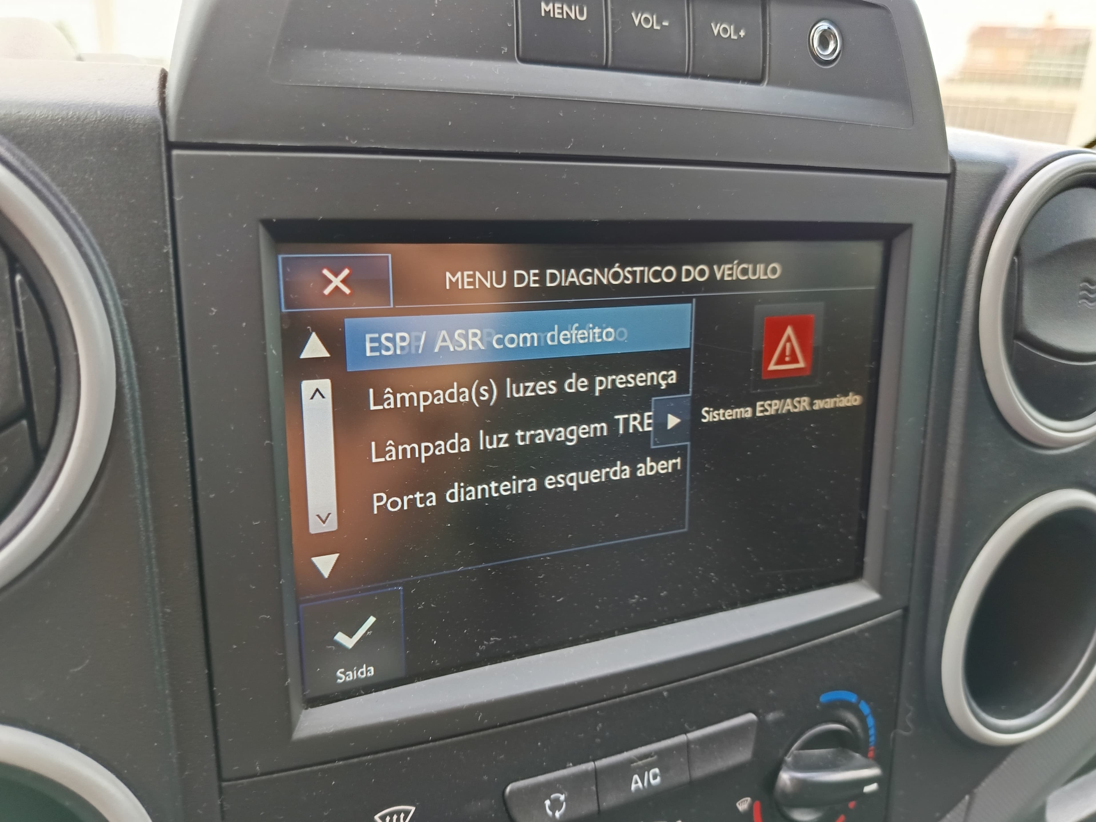 Peugeot Partner · Ano 2018 — image 33