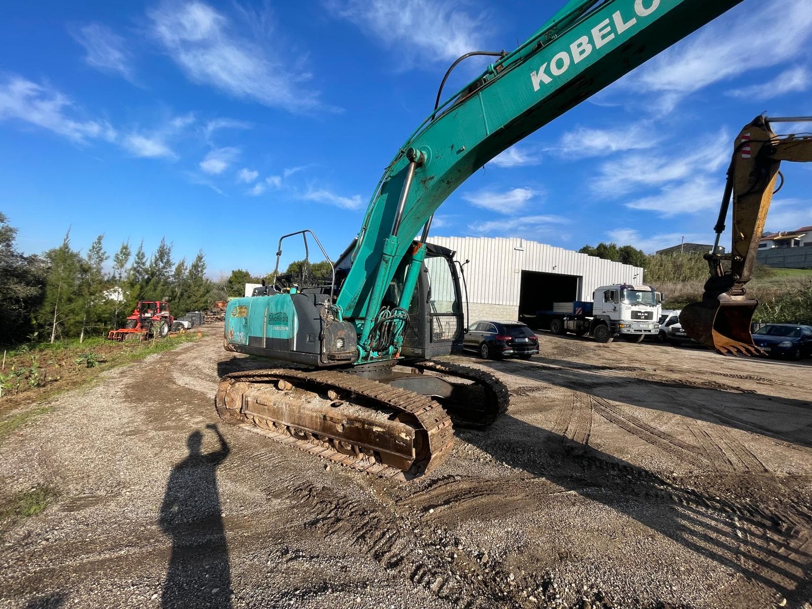 Escavadora Kobelco E 215 · Ano 2004