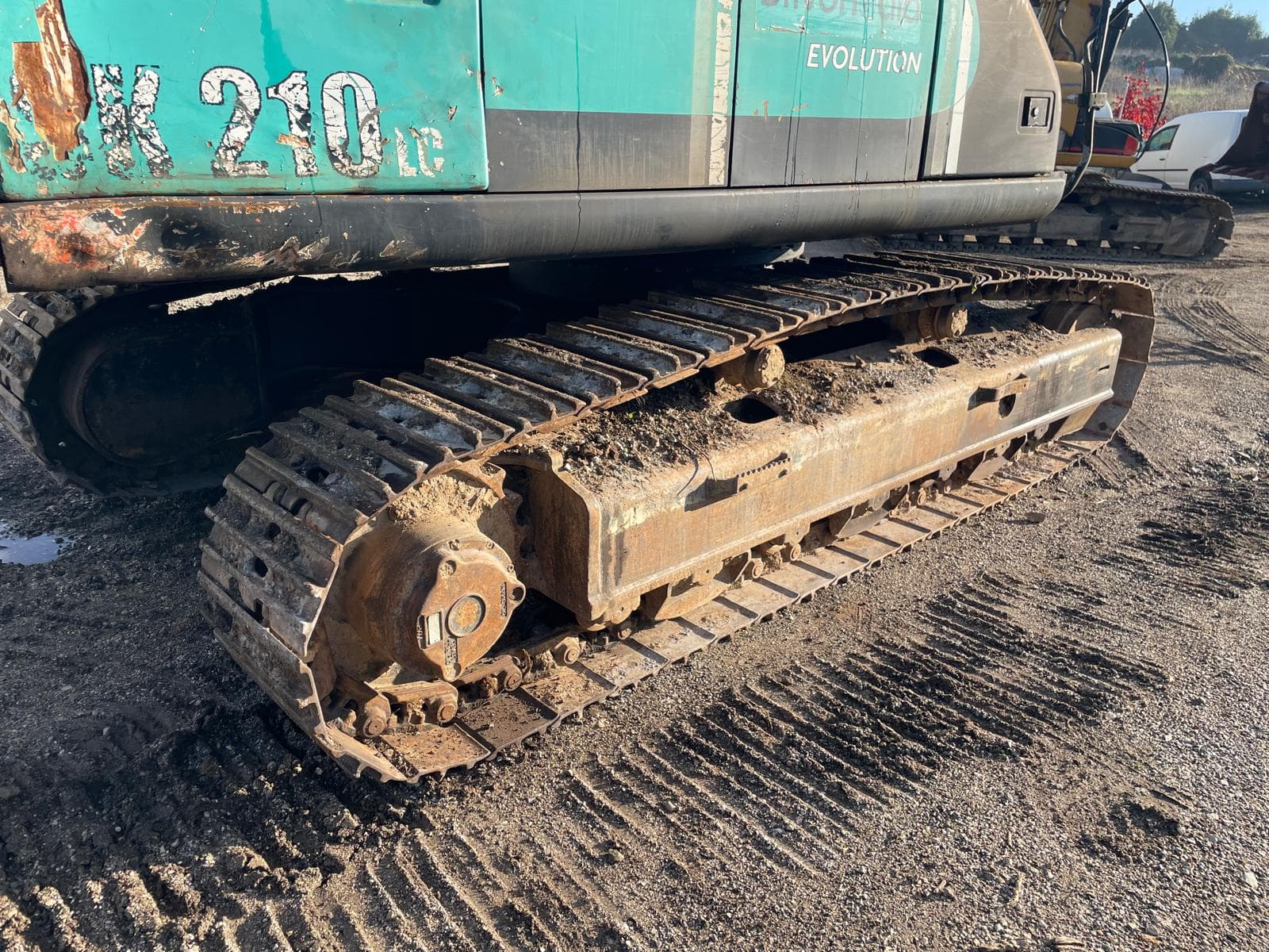 Escavadora Kobelco E 215 · Ano 2004 — imagen 6