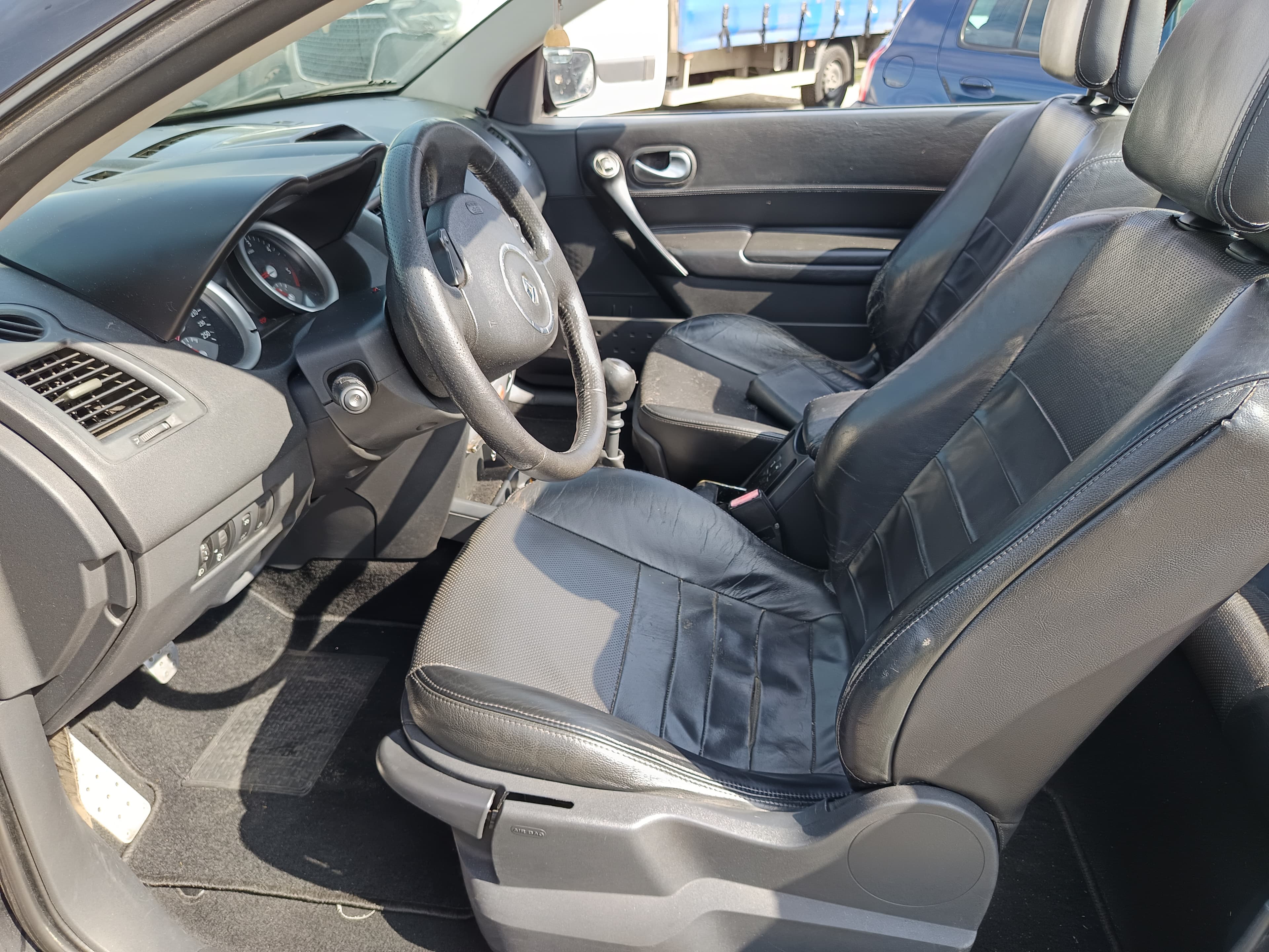 Renault Mégane Cabrio · Ano 2004 — imagen 26