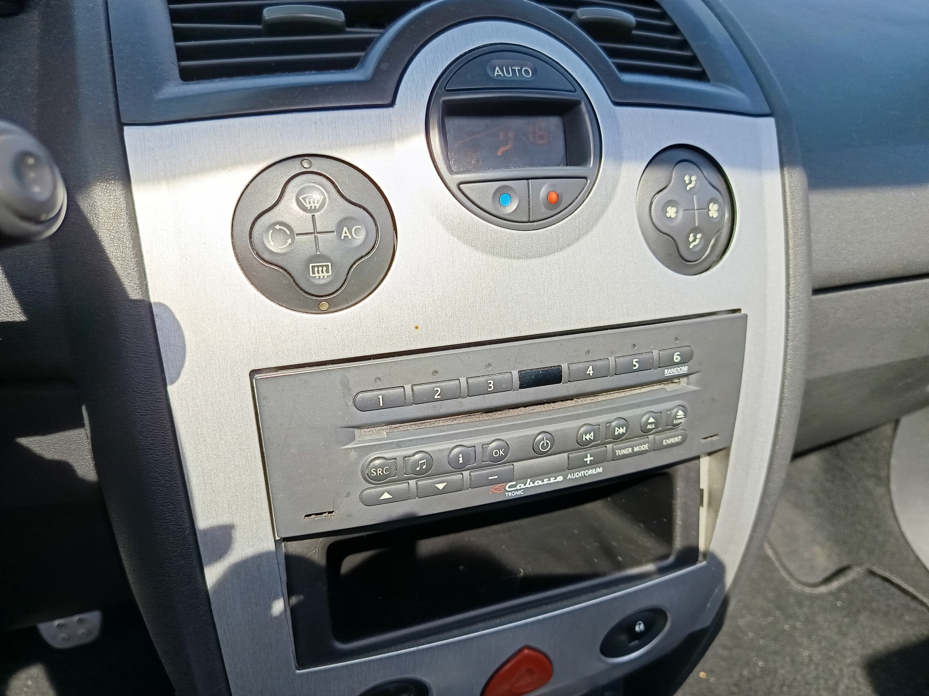 Renault Mégane Cabrio · Ano 2004 — imagen 31