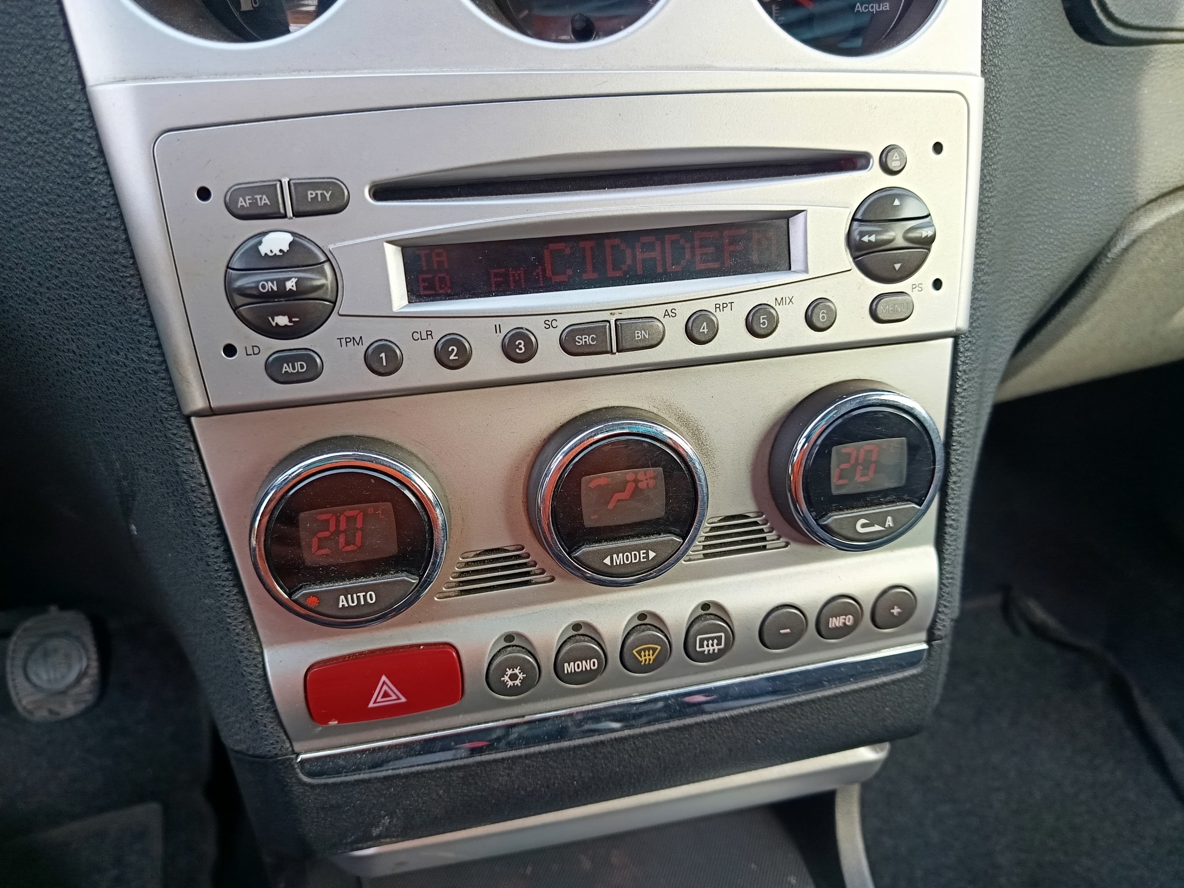 Alfa Romeu 156 · Ano 2004 — image 42