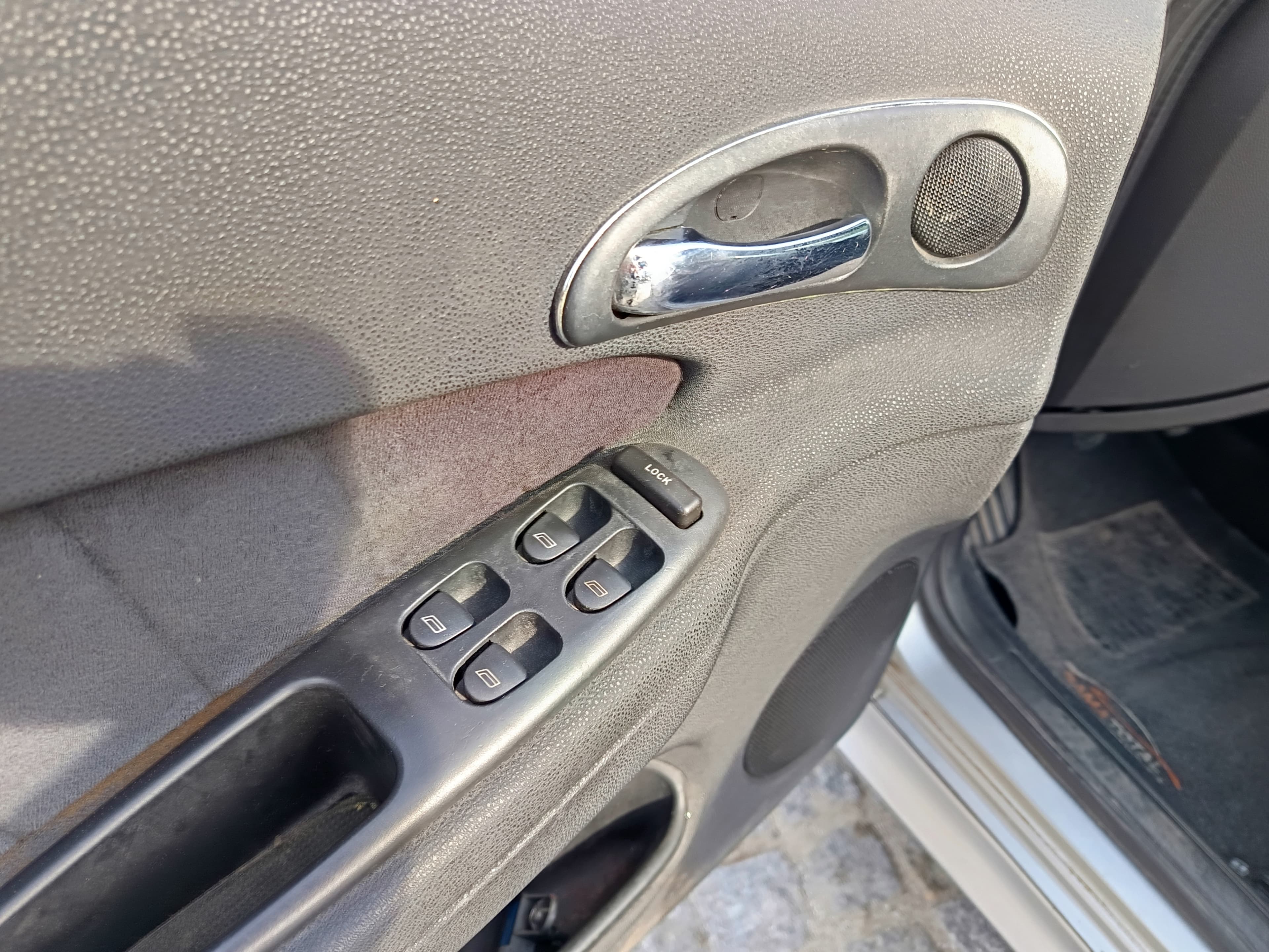 Alfa Romeu 156 · Ano 2004 — image 37