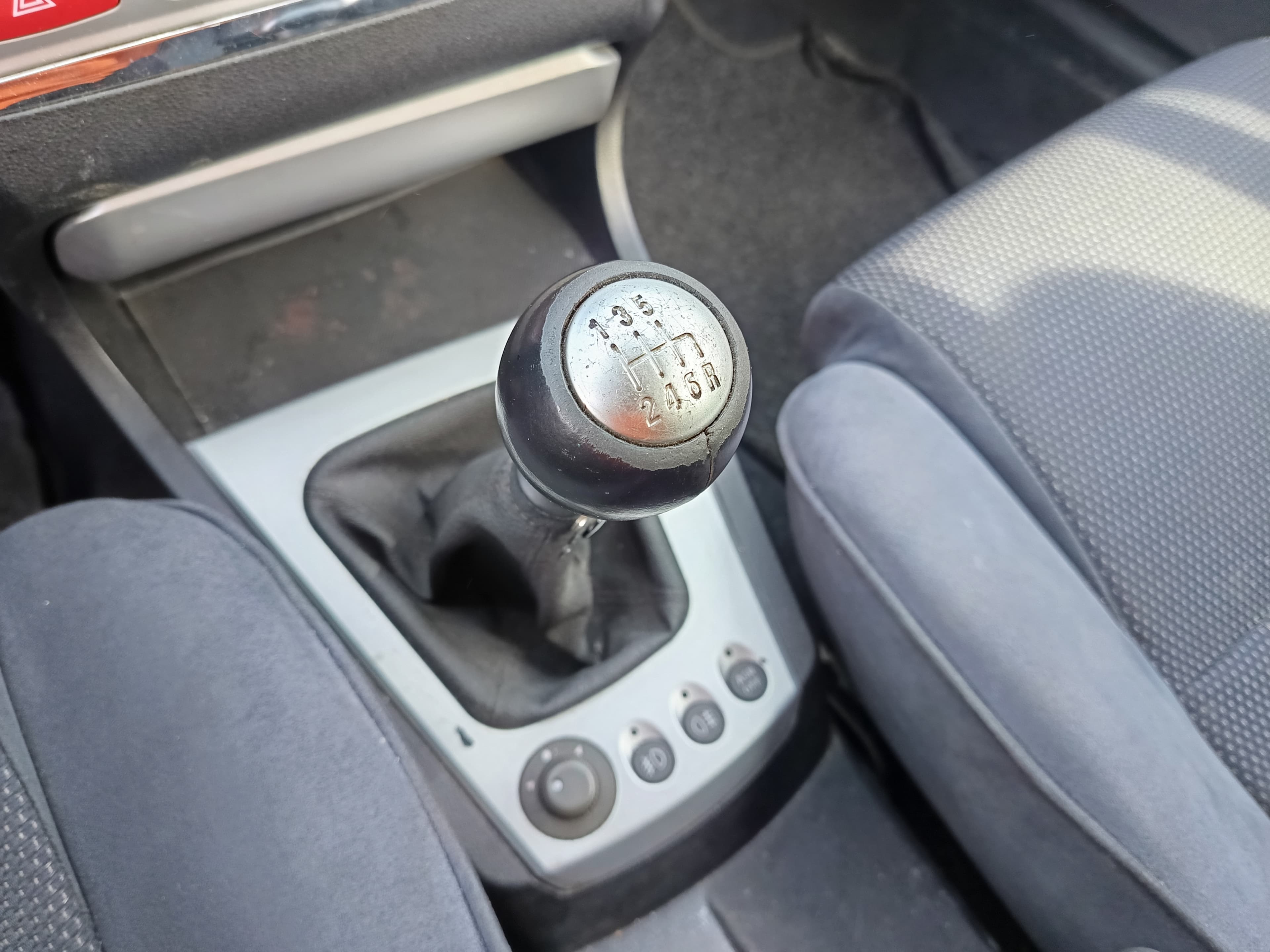 Alfa Romeu 156 · Ano 2004 — image 43
