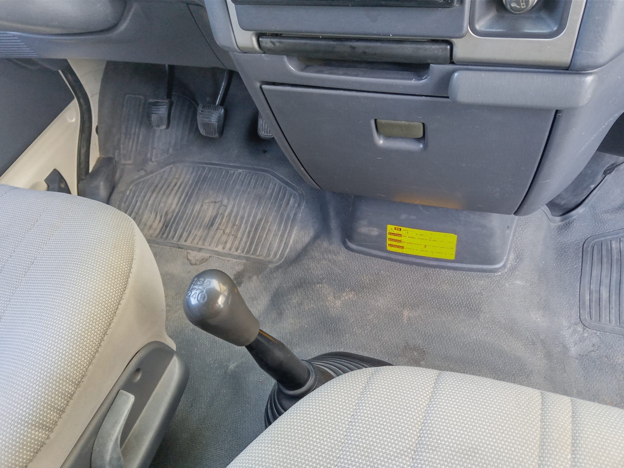 Toyota Hiace · Ano 2009 — image 21