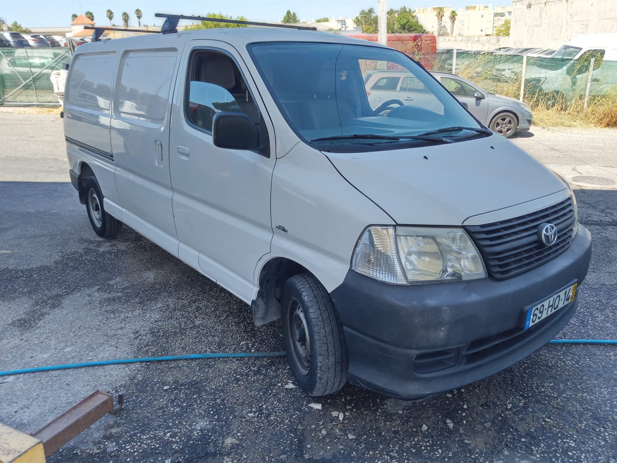 Toyota Hiace · Ano 2009 — image 1
