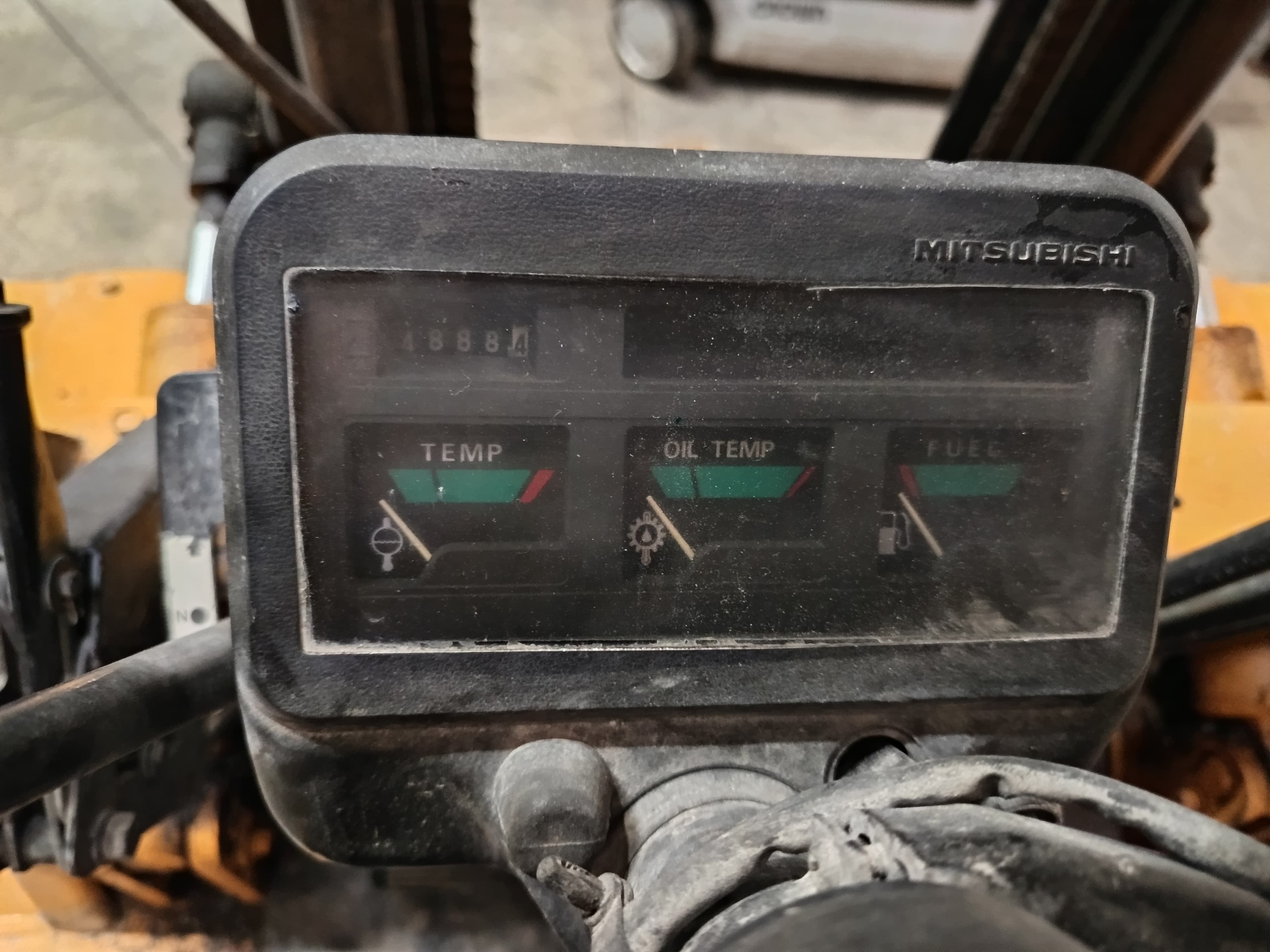 Empilhador Mitsubishi FD-25 · Ano 1990 — imagen 14
